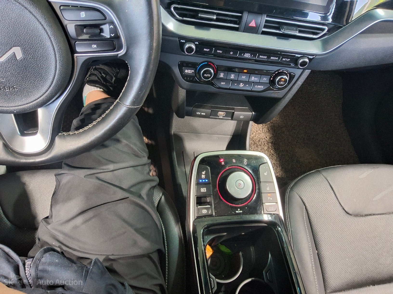 2023 - kia niro