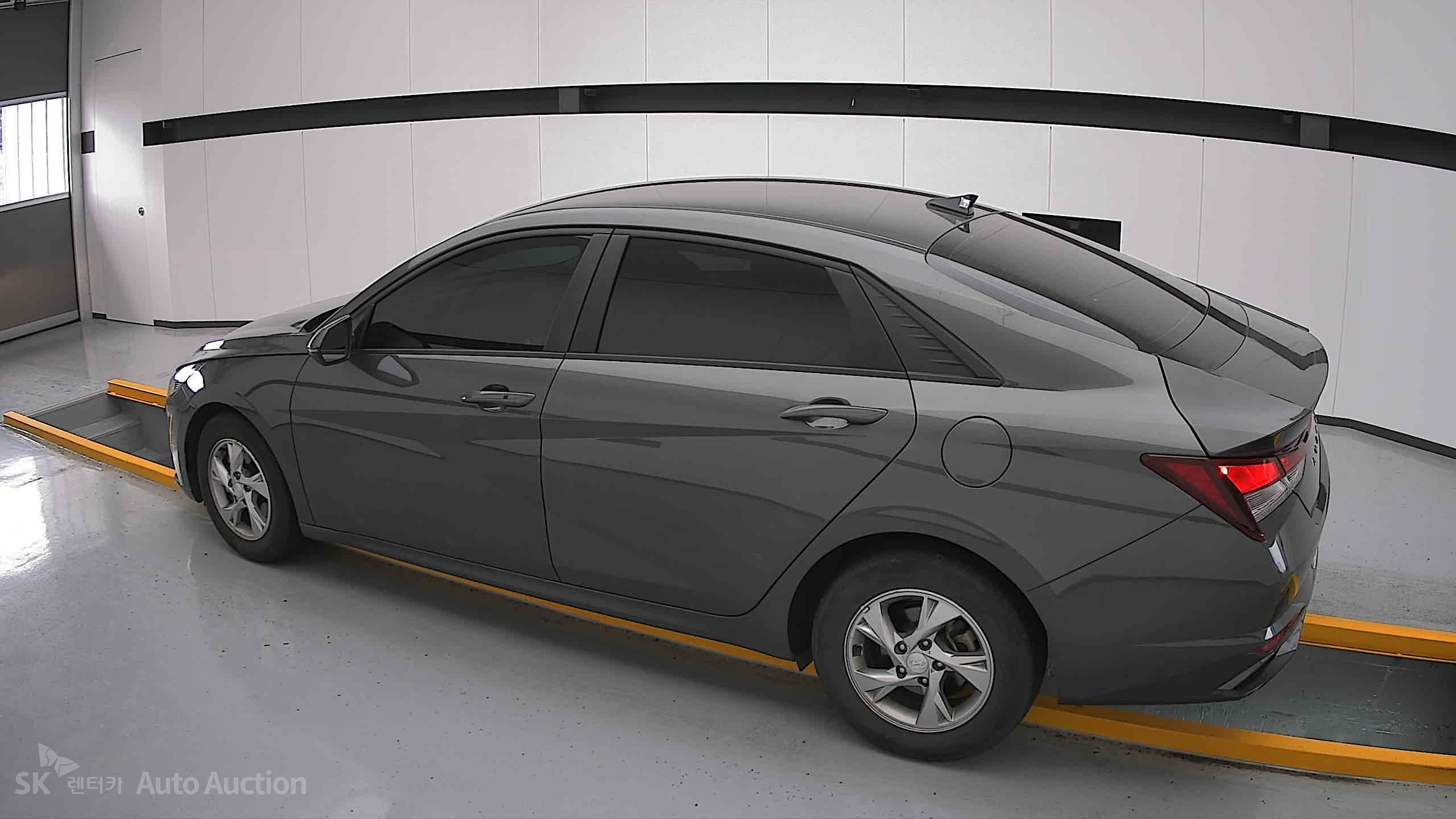 2021 - hyundai avante