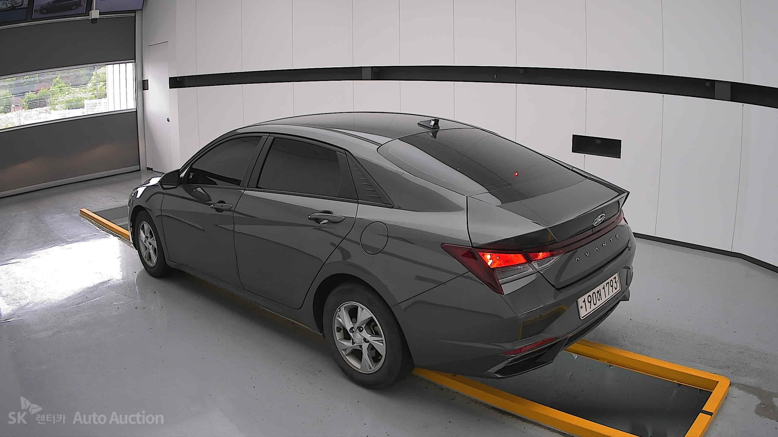 2021 - hyundai avante