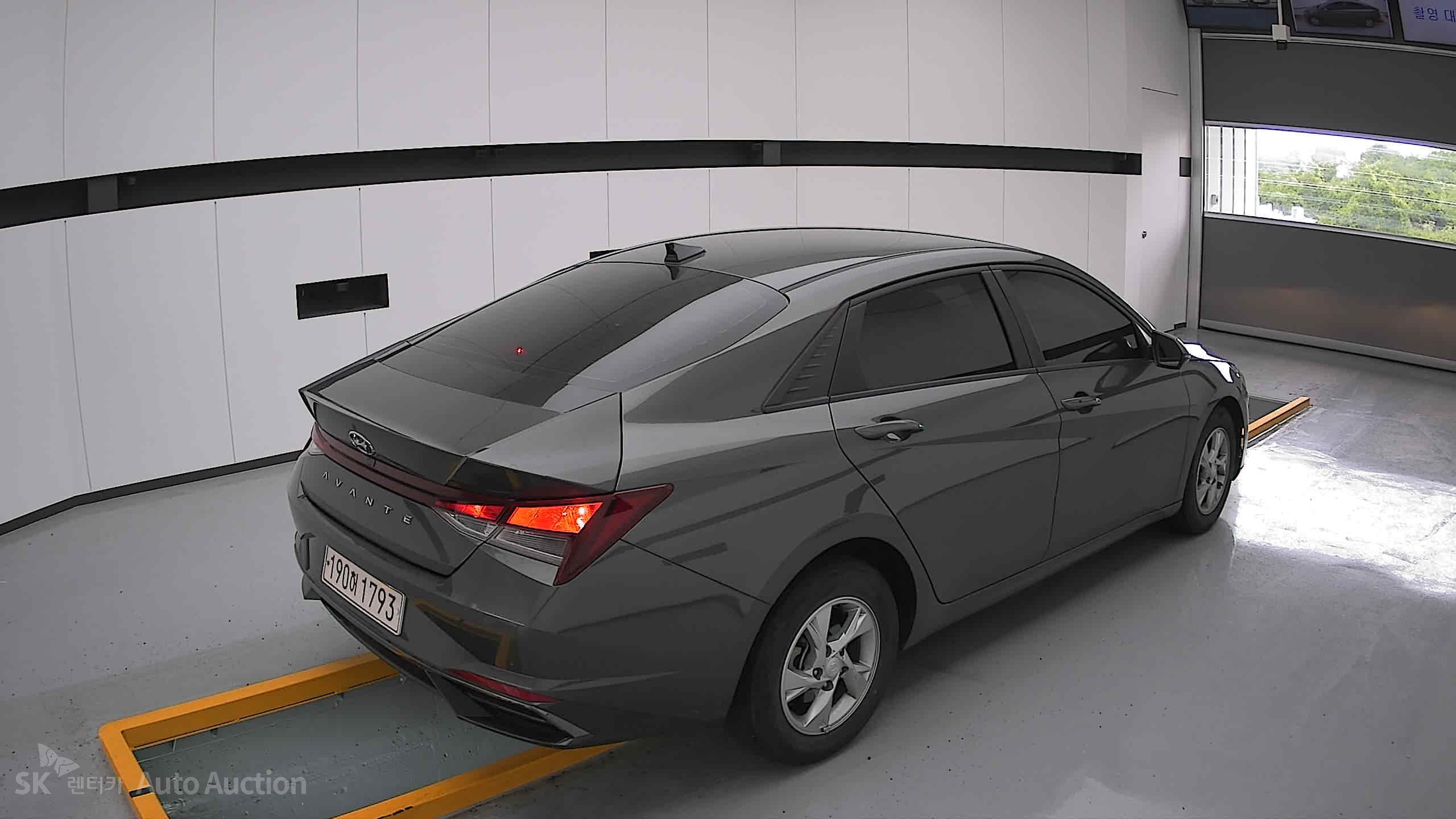 2021 - hyundai avante
