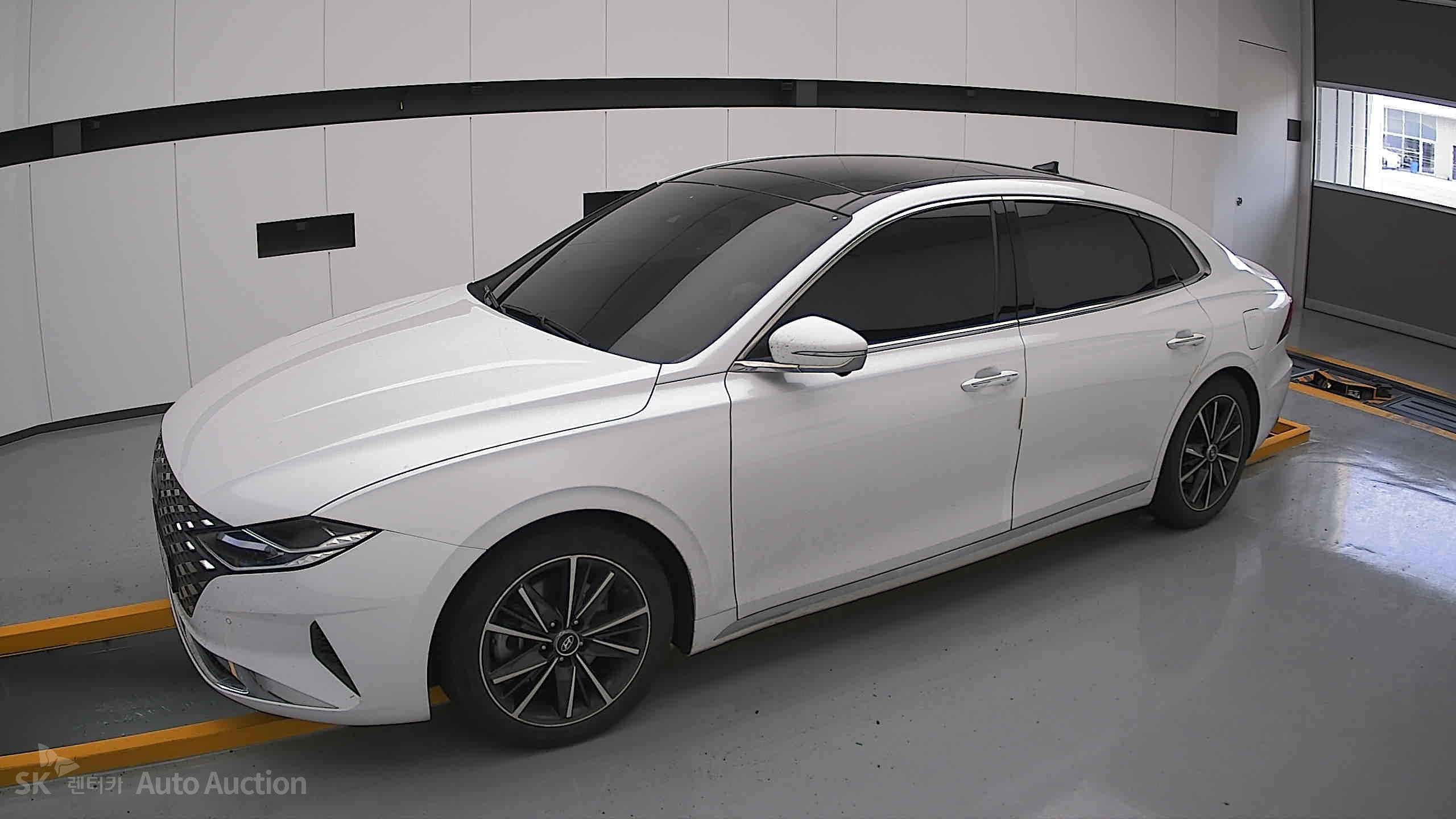 2021 - hyundai grandeur