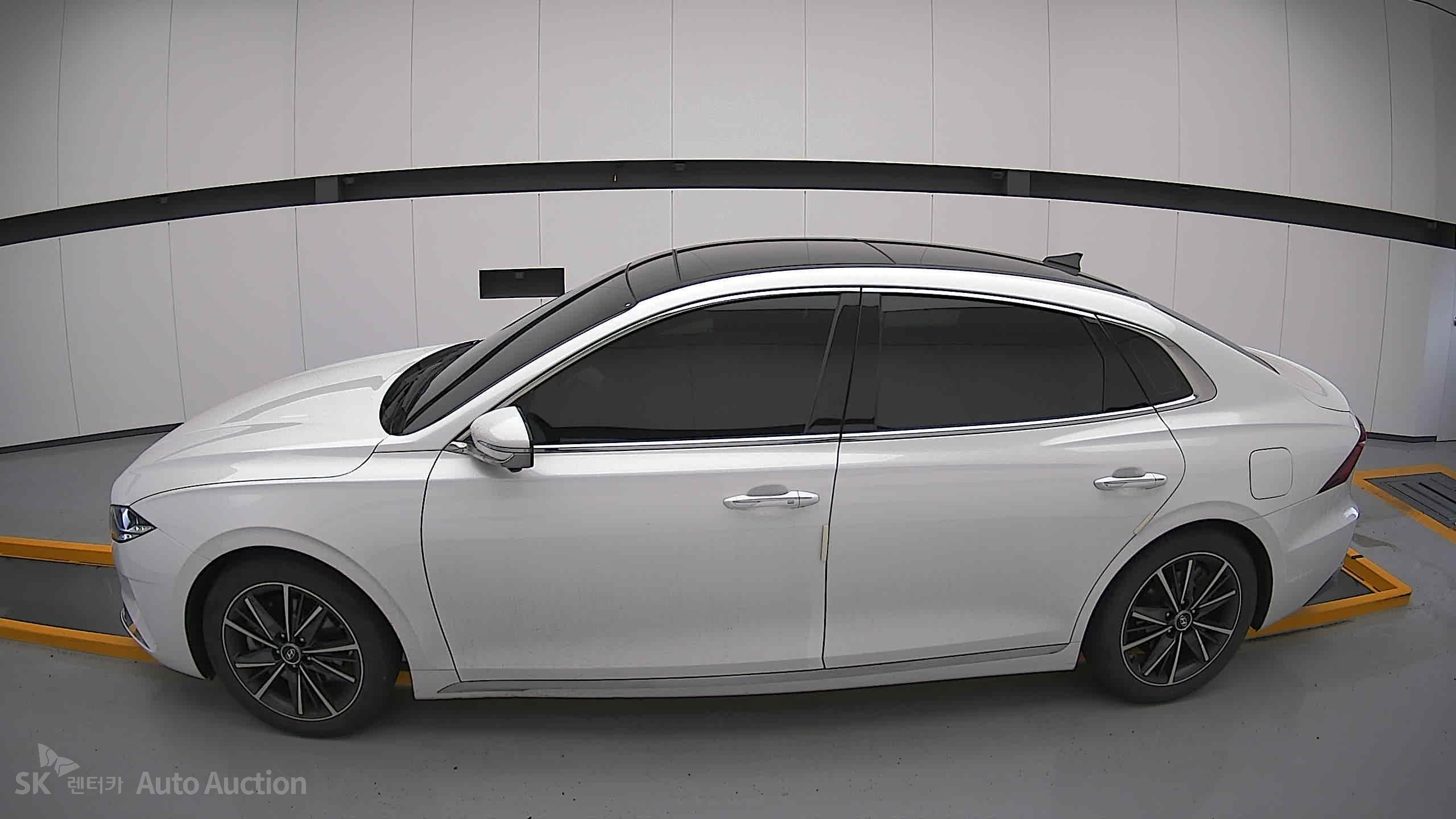 2021 - hyundai grandeur