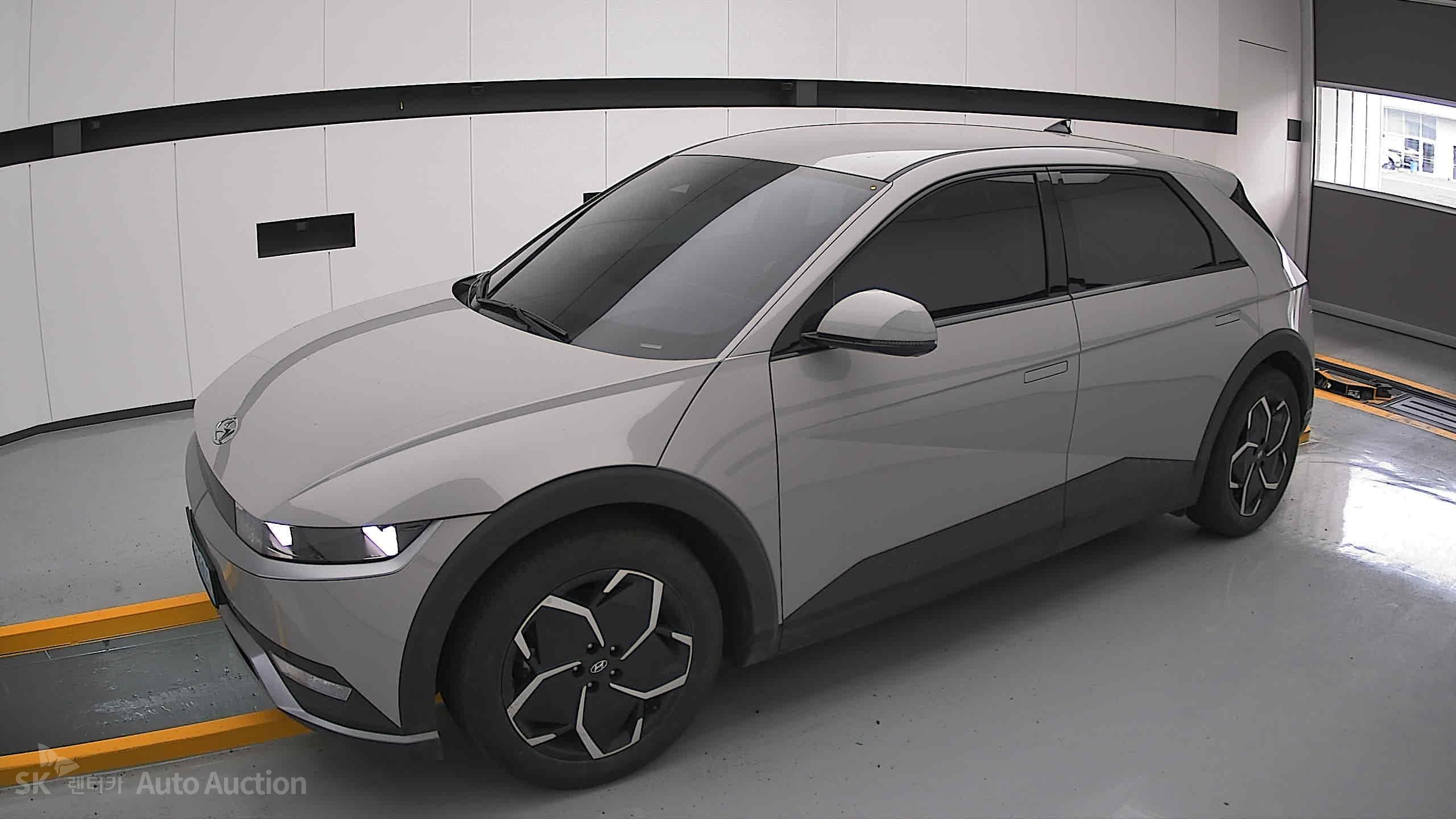 2022 - hyundai ioniq