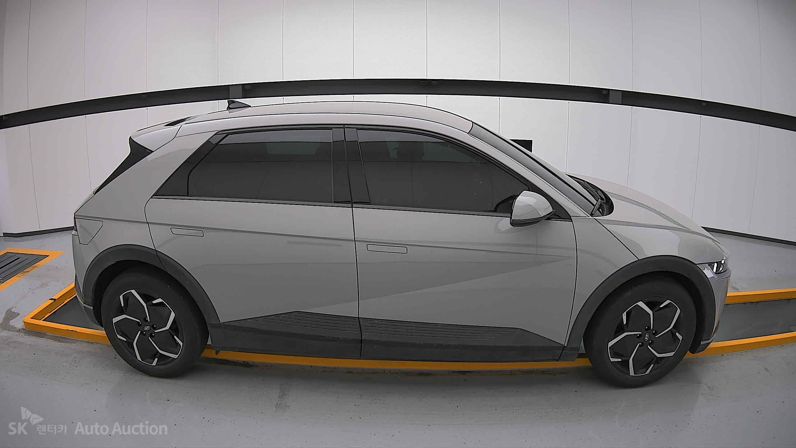 2022 - hyundai ioniq