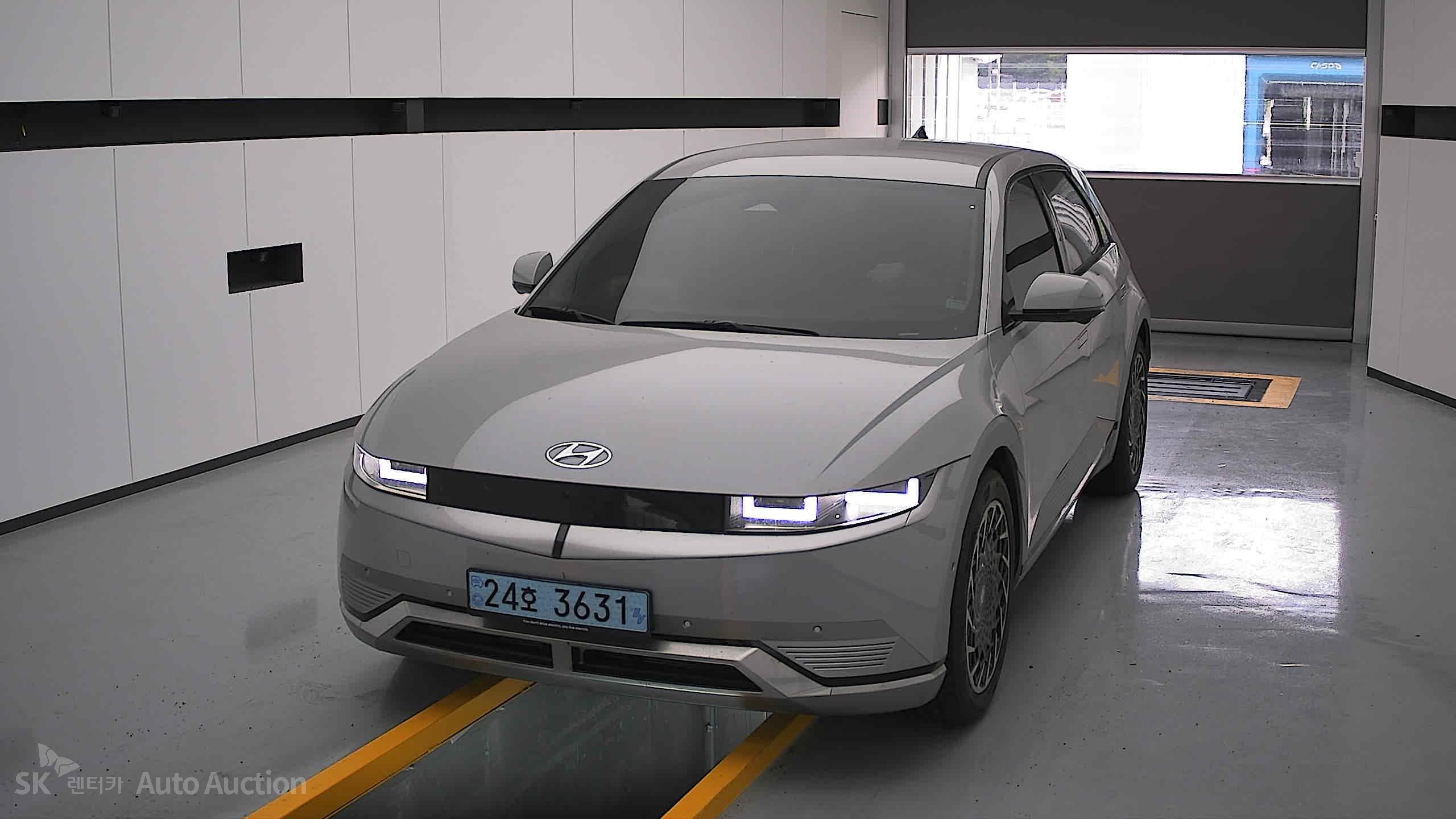 2022 - hyundai ioniq