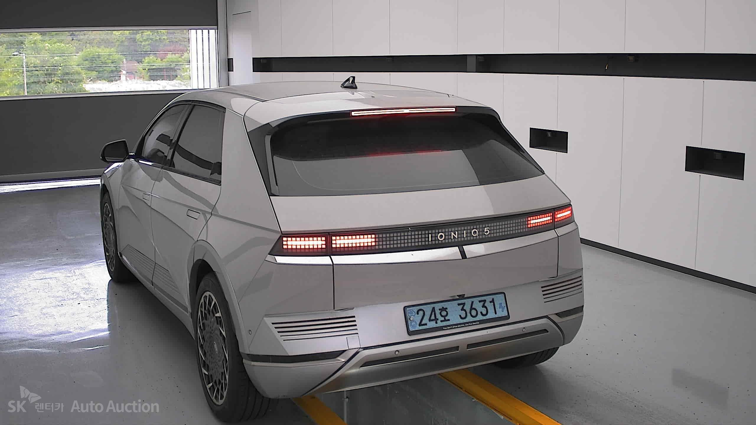 2022 - hyundai ioniq