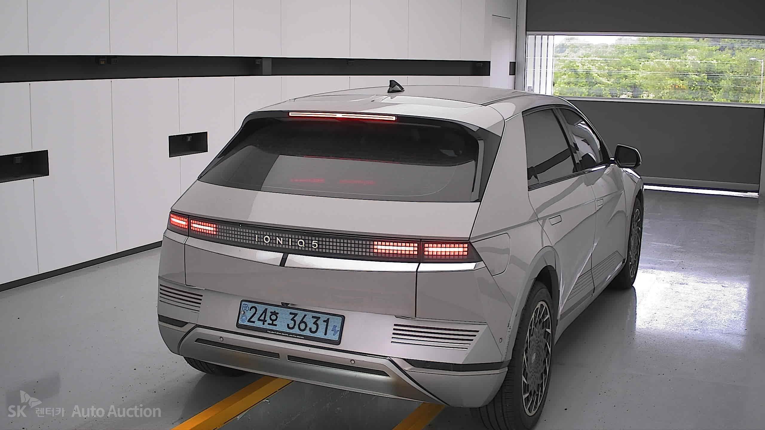 2022 - hyundai ioniq