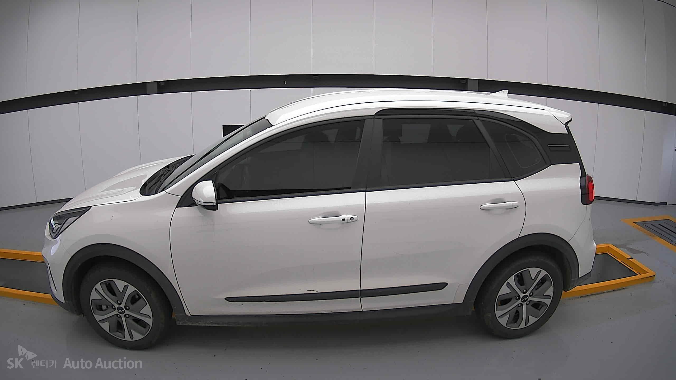 2023 - kia niro