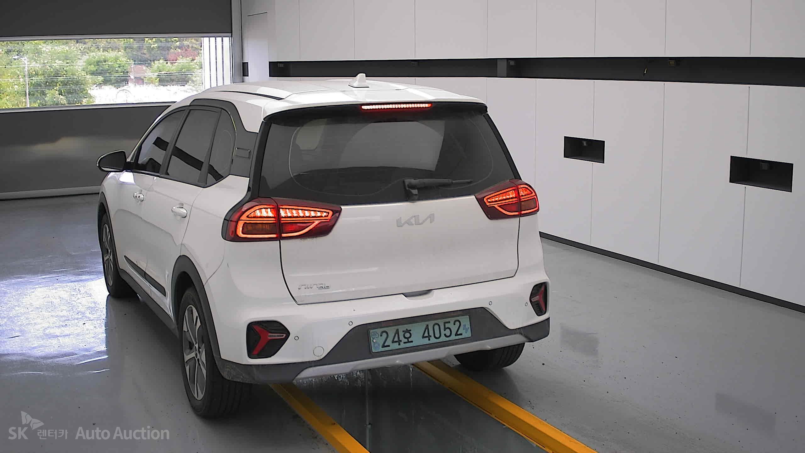 2023 - kia niro