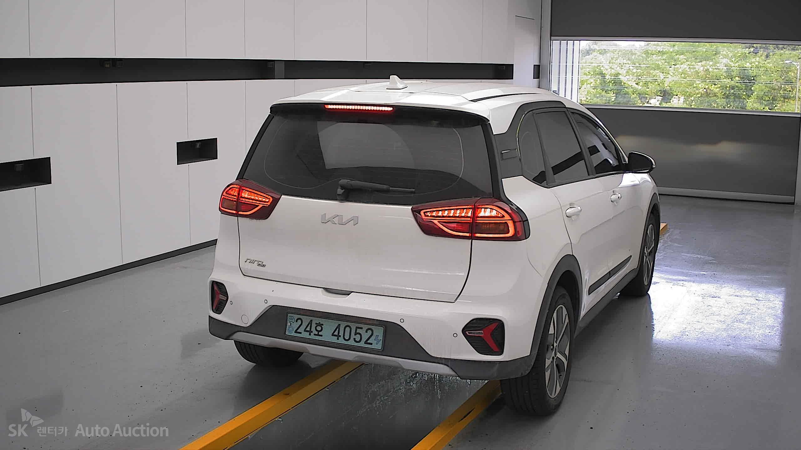 2023 - kia niro