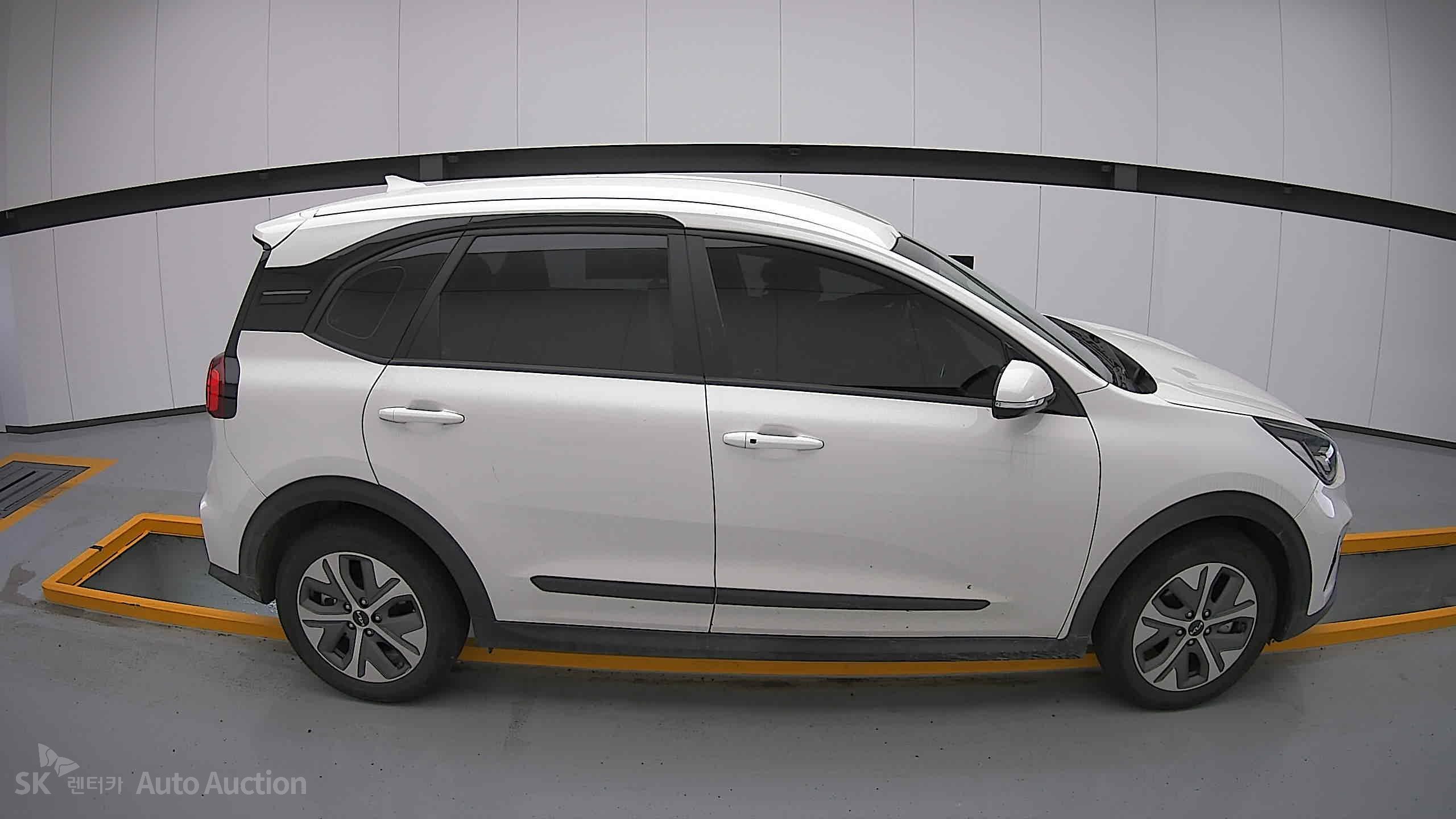 2023 - kia niro