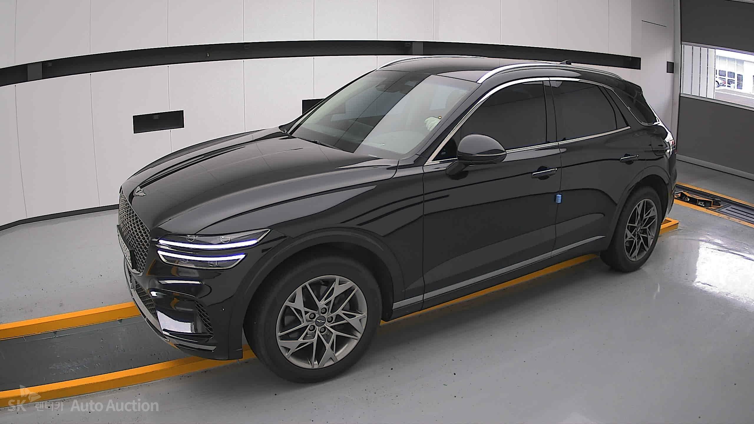 2021 - genesis gv70