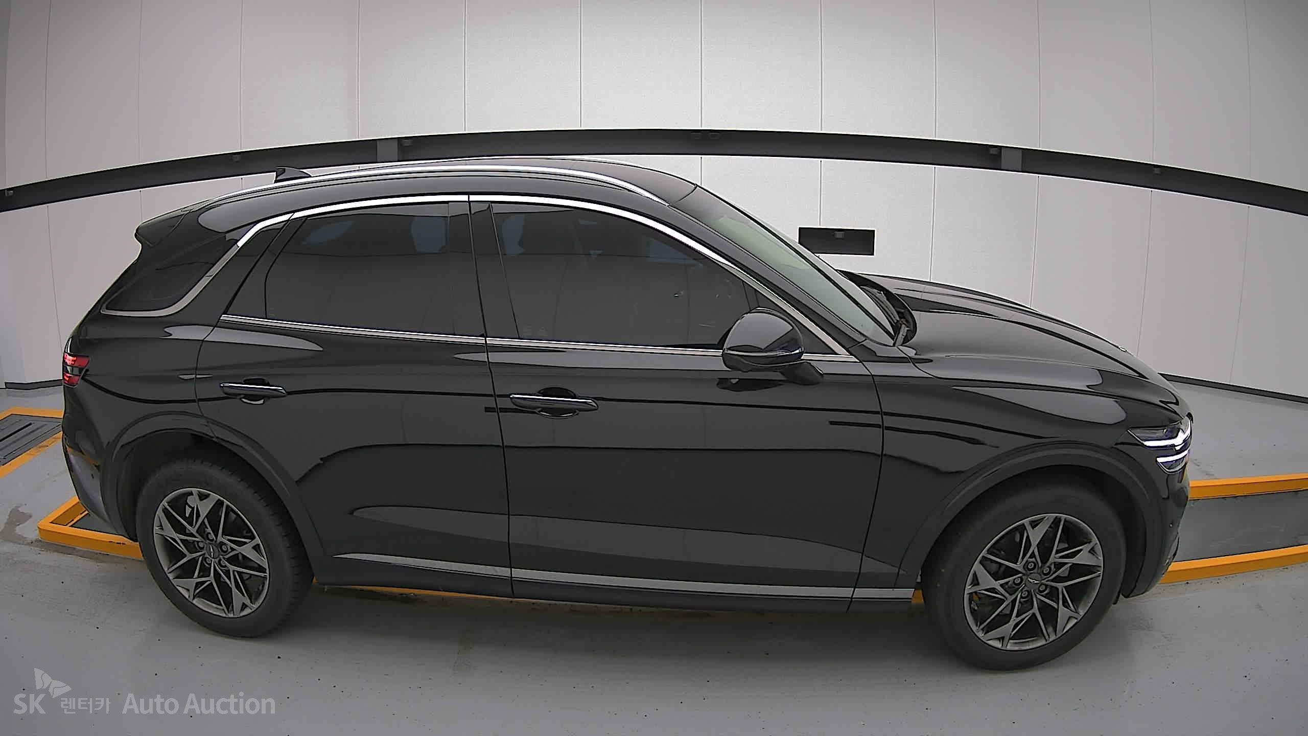 2021 - genesis gv70
