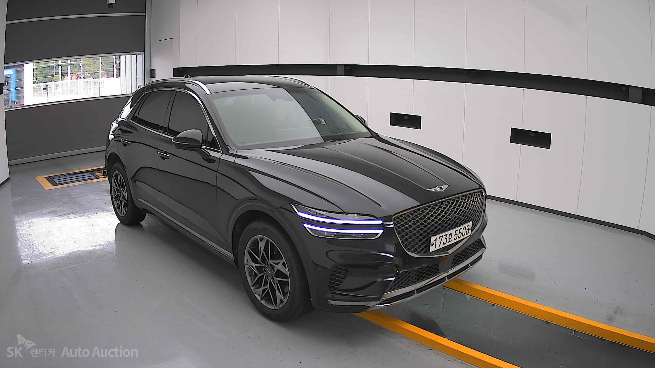 2021 - genesis gv70