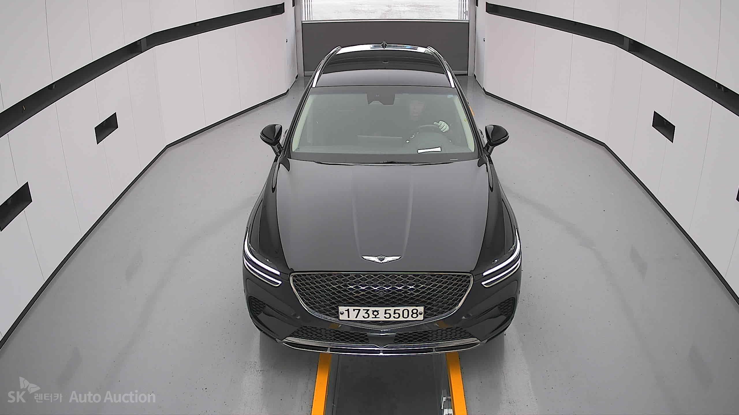 2021 - genesis gv70