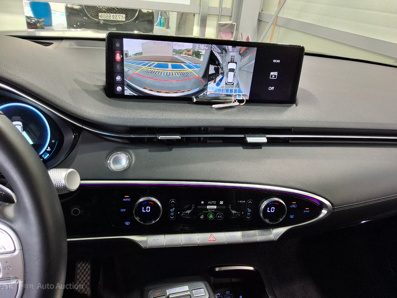 2021 - genesis gv70