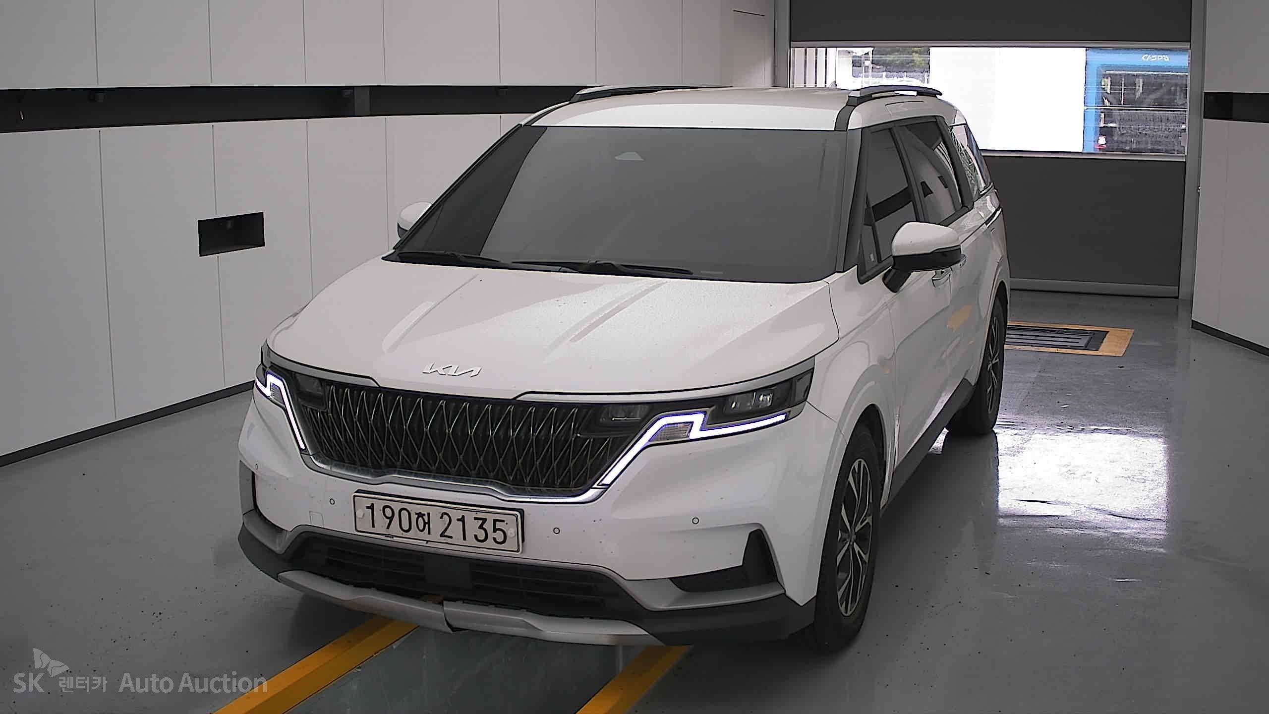 2022 - kia carnival