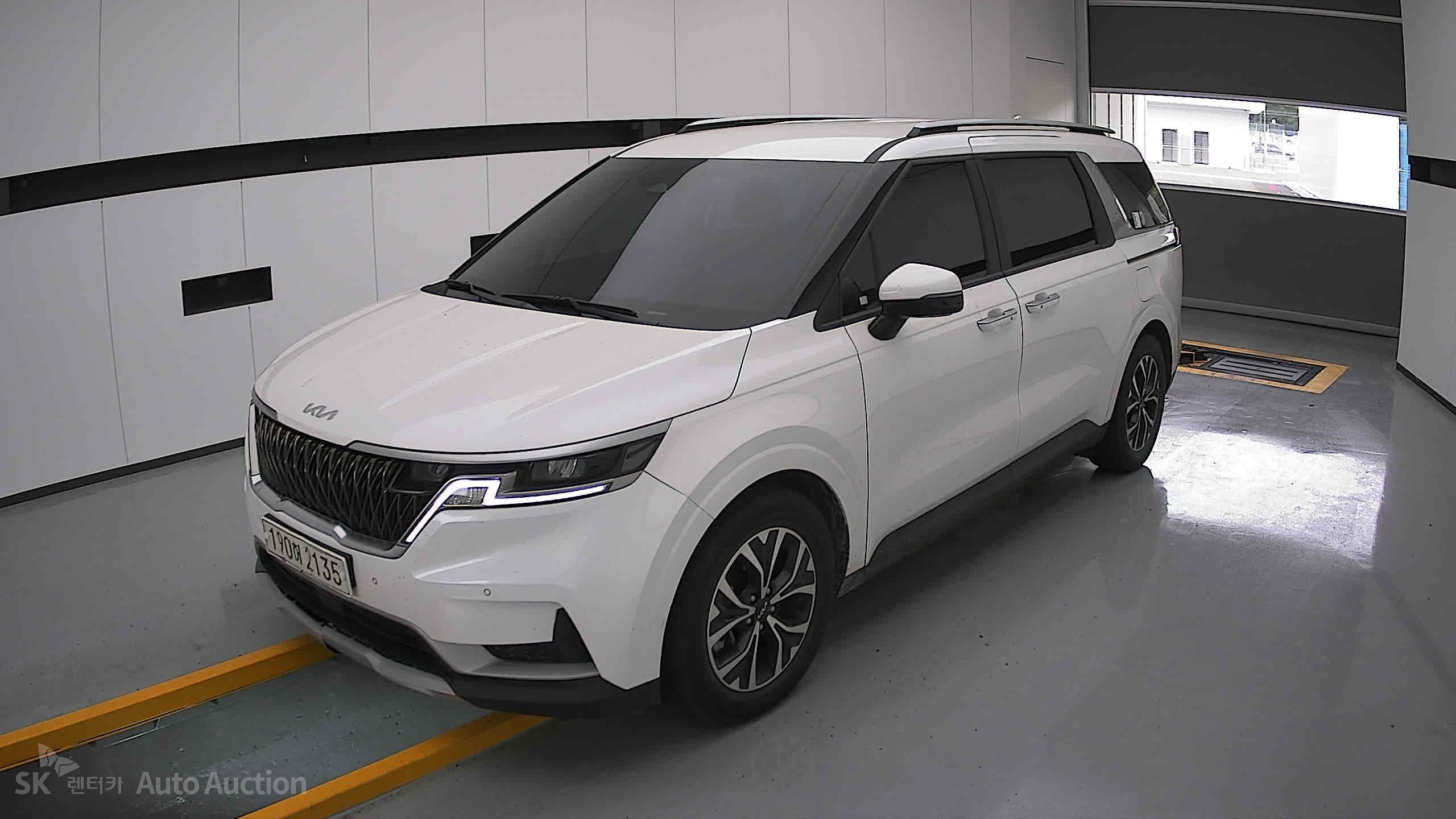 2022 - kia carnival