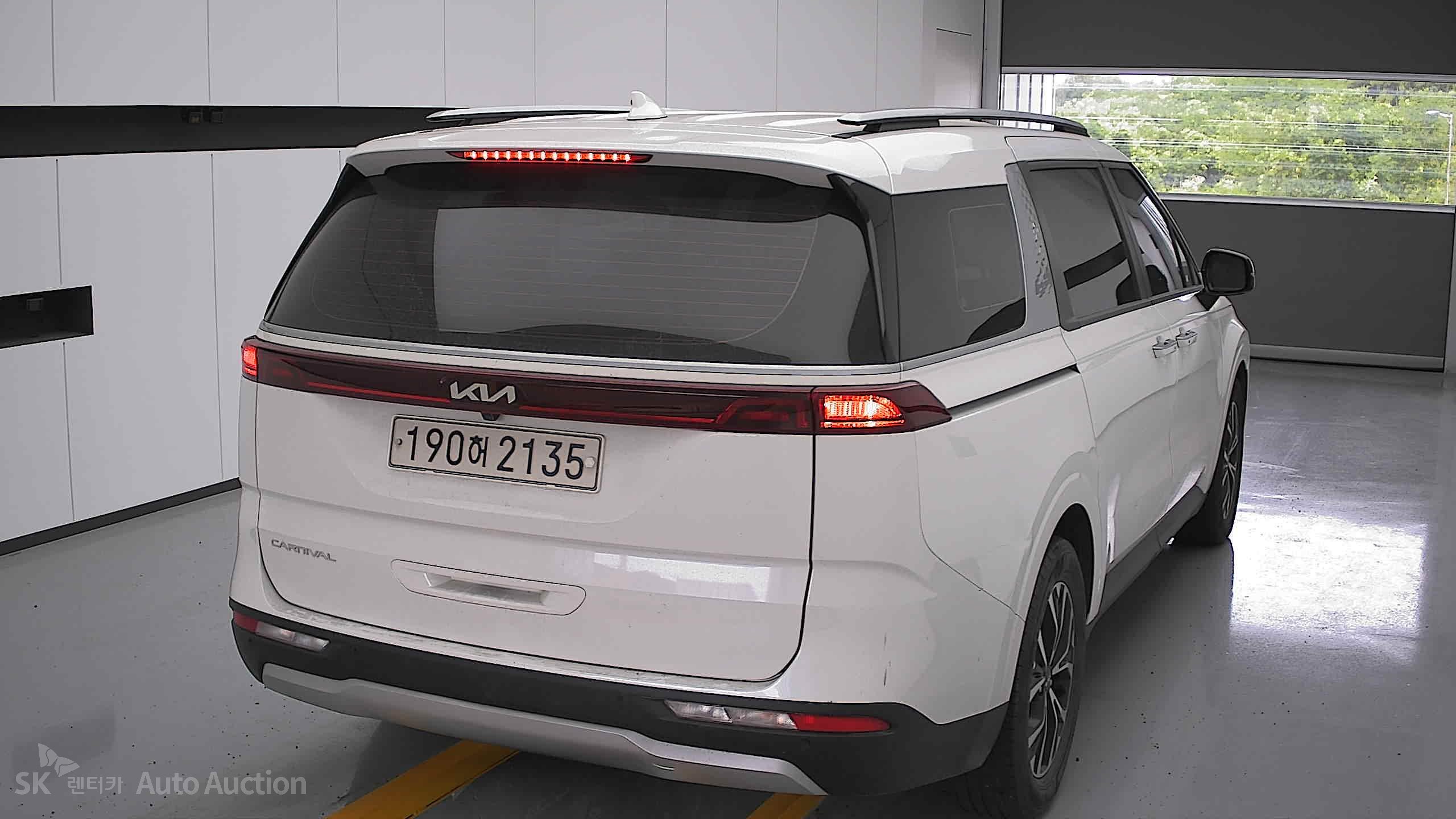 2022 - kia carnival