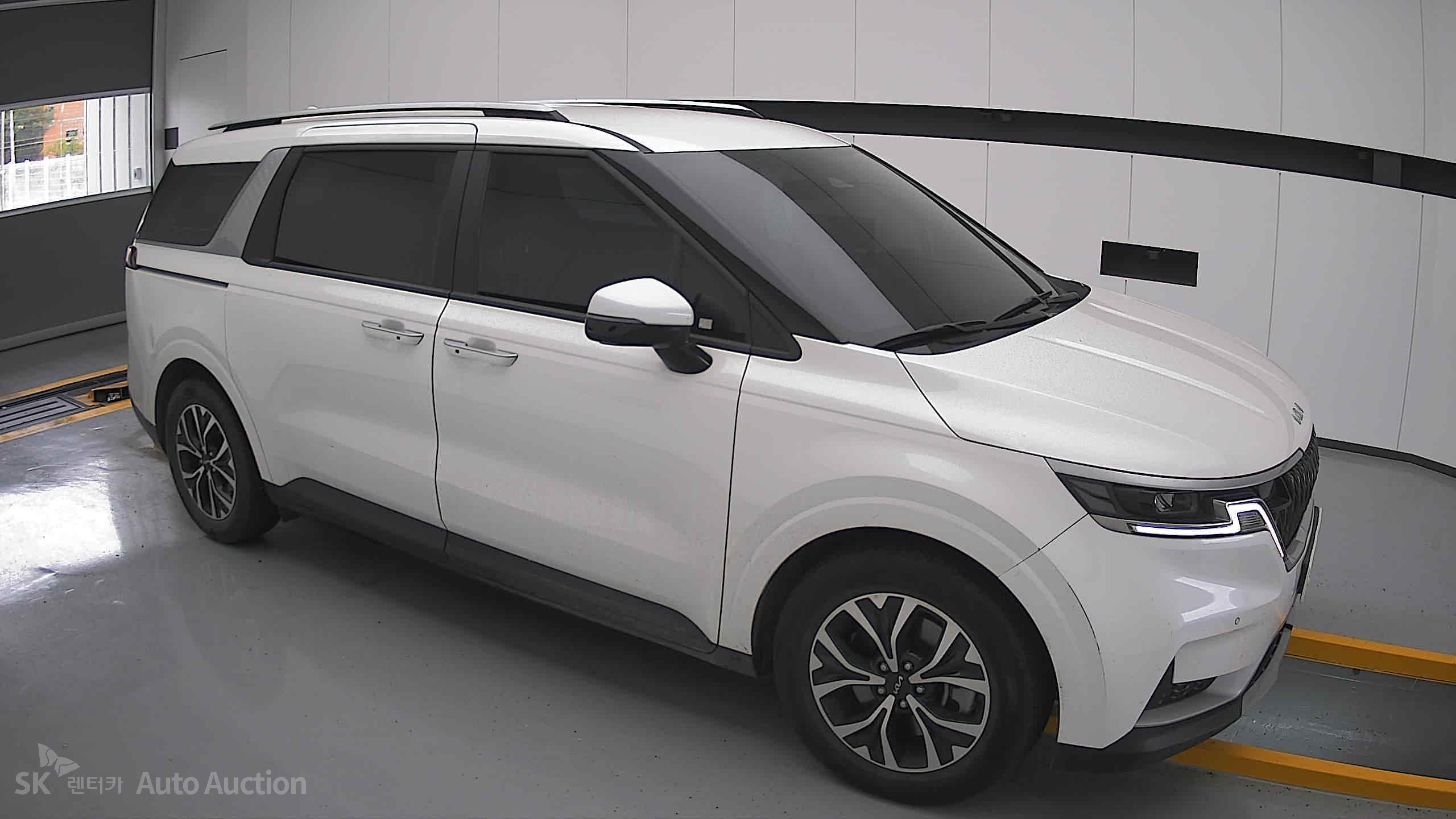 2022 - kia carnival