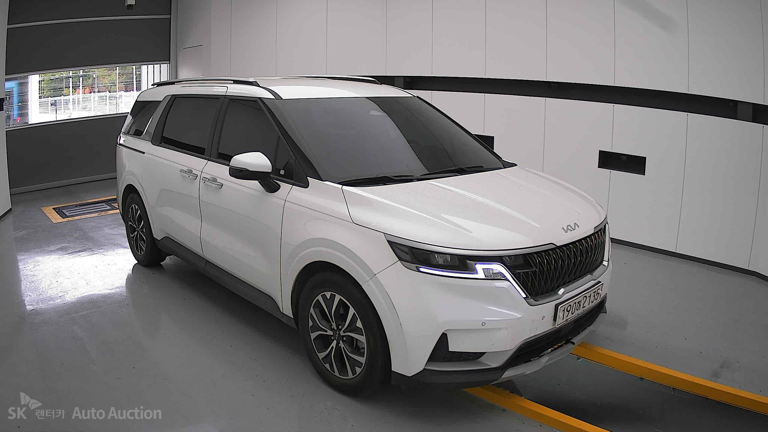 2022 - kia carnival