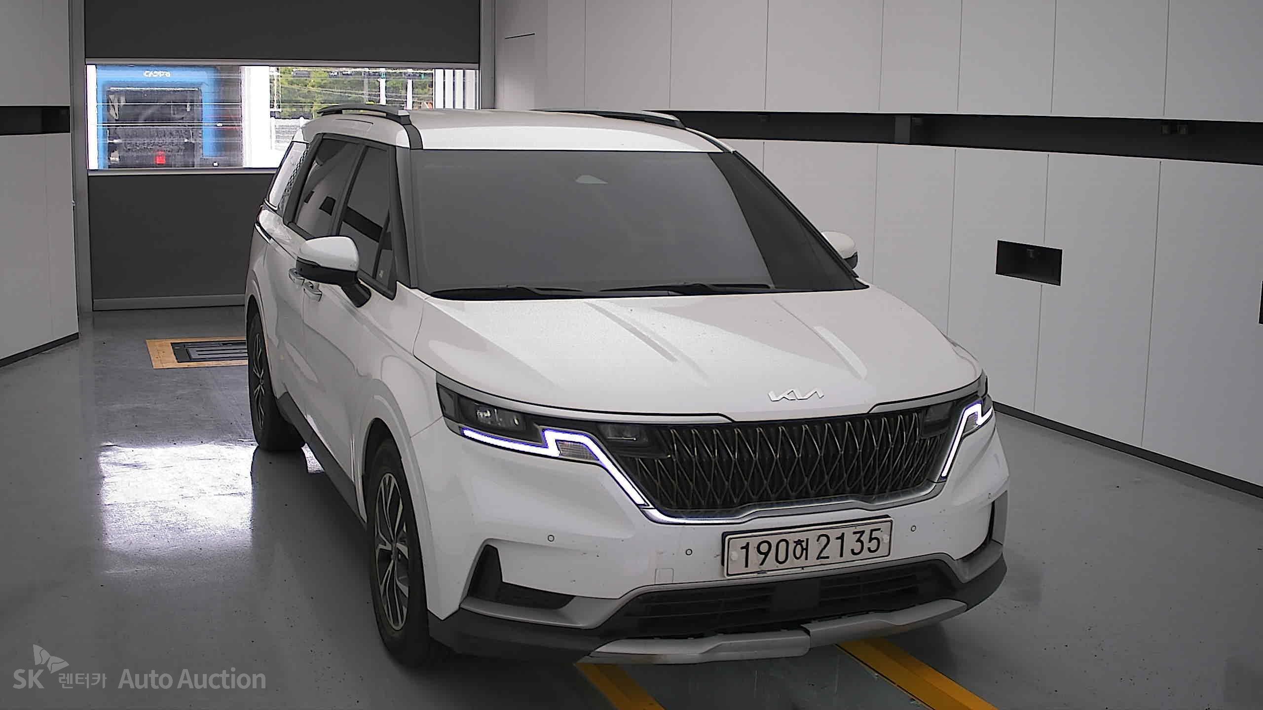 2022 - kia carnival