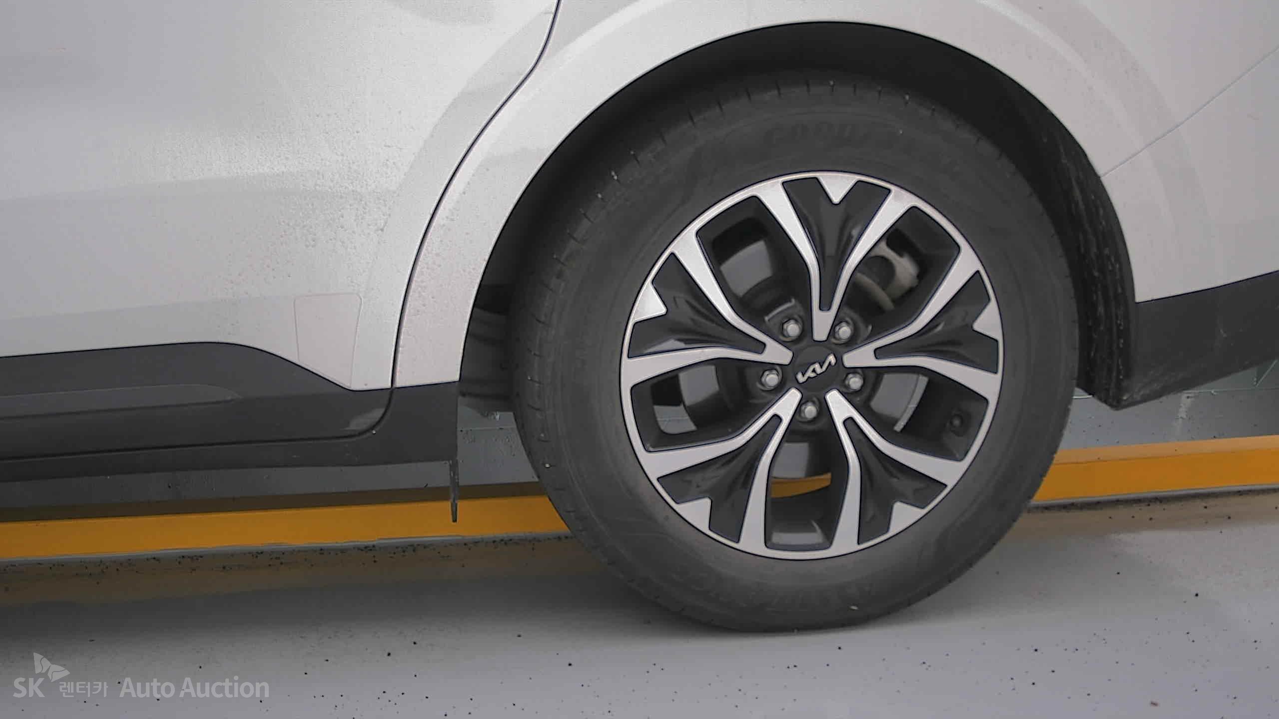 2022 - kia carnival