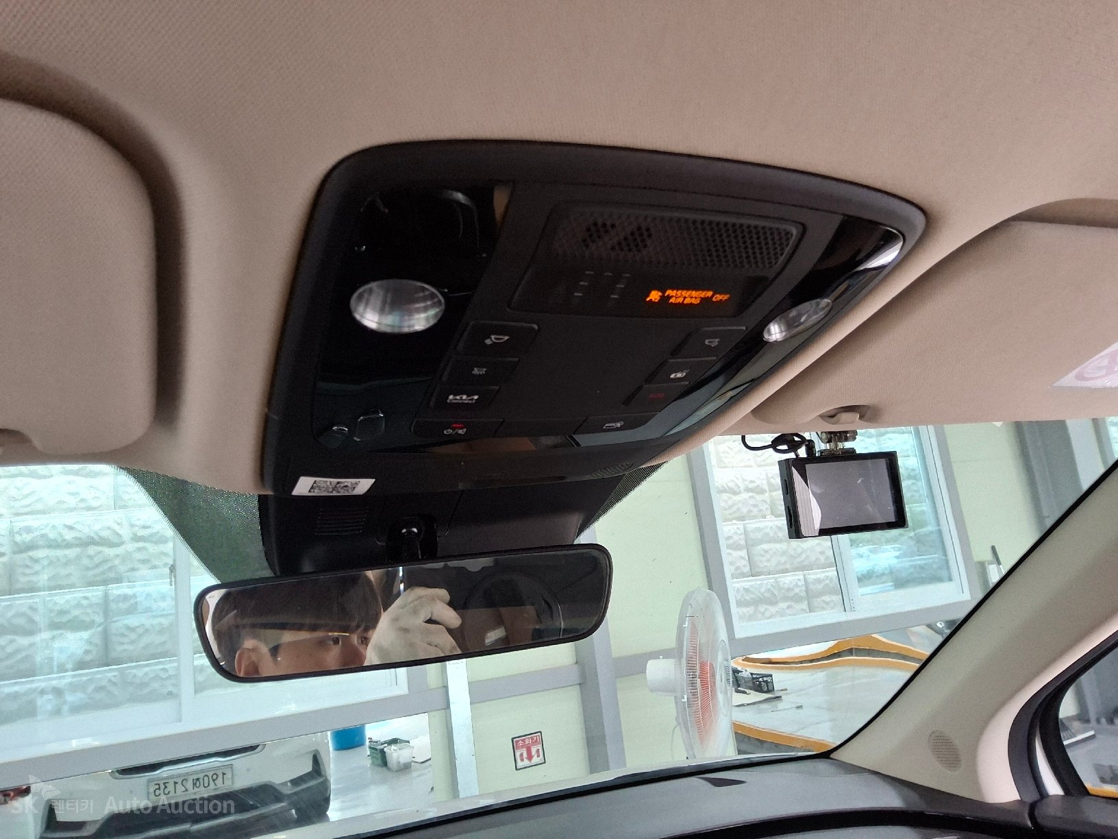 2022 - kia carnival