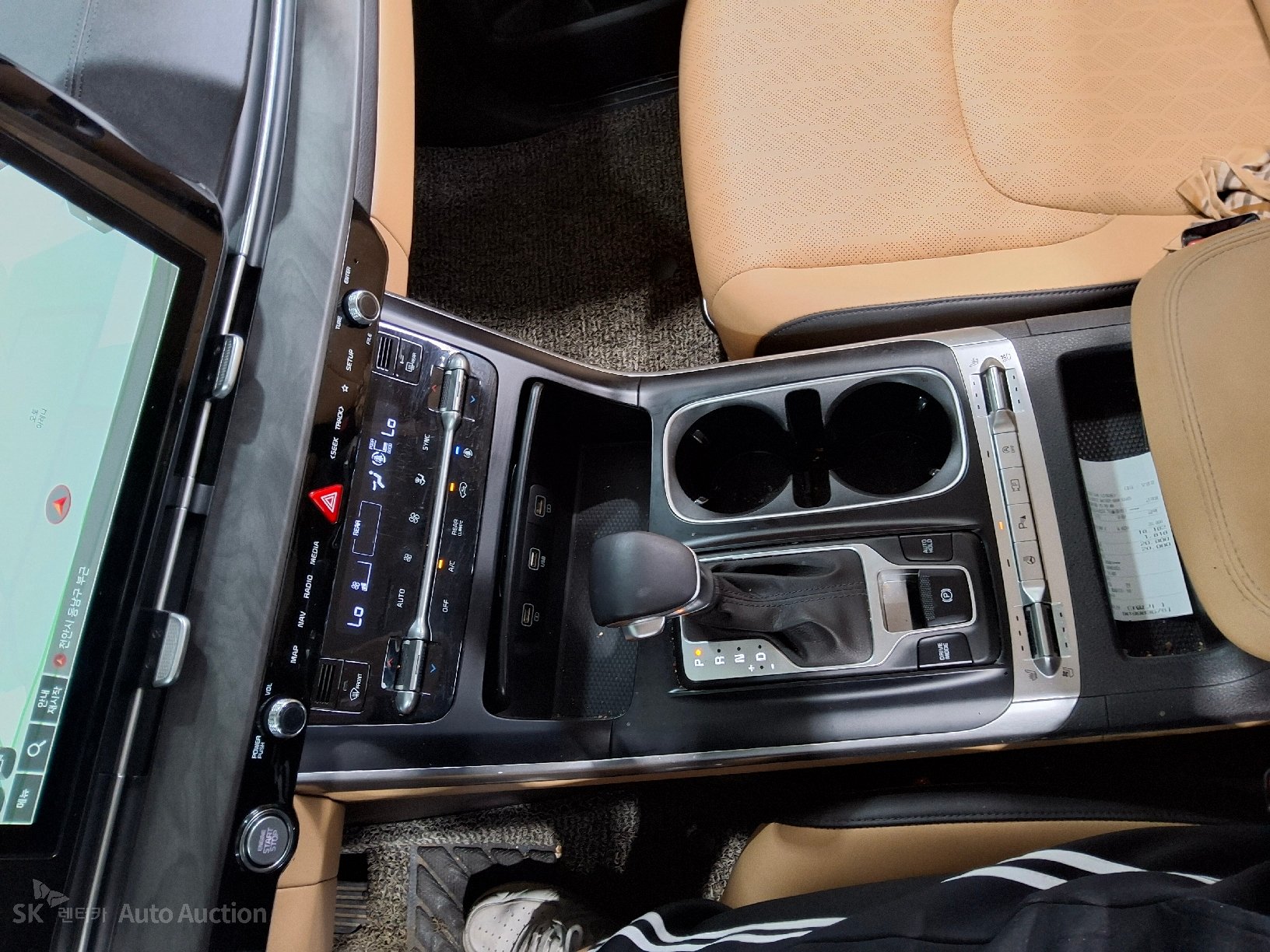 2022 - kia carnival