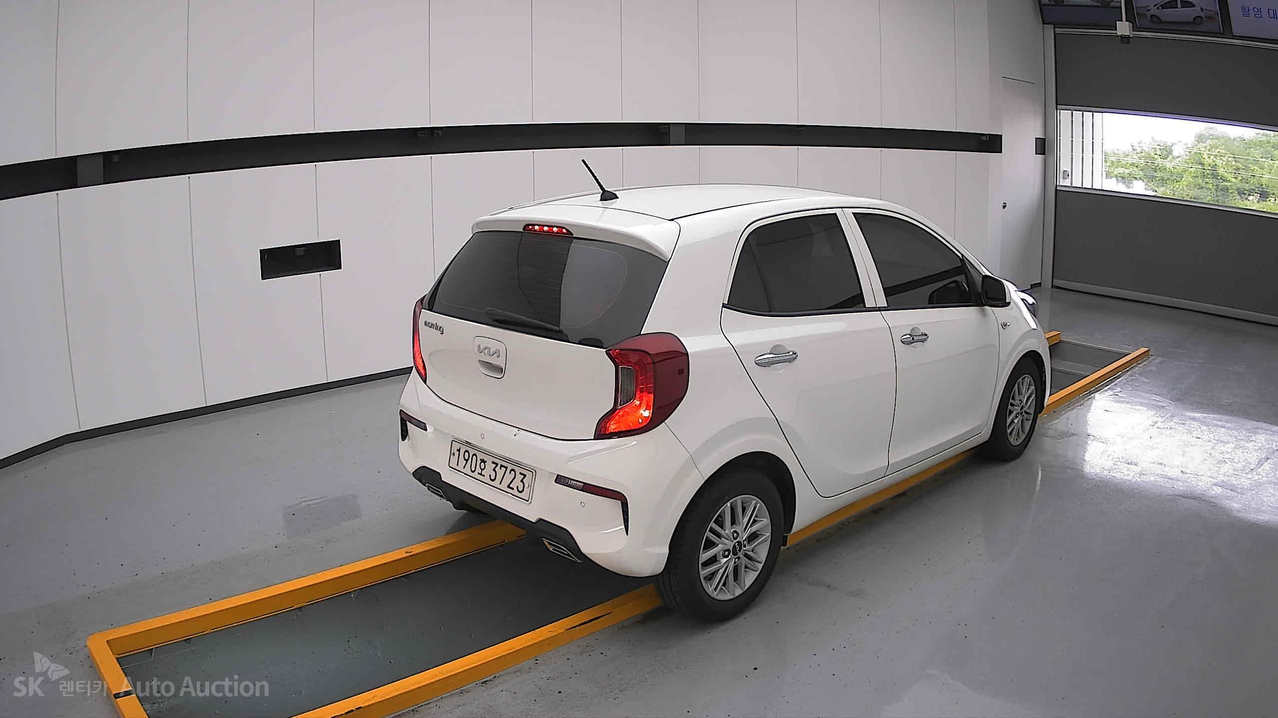 2022 - kia morning