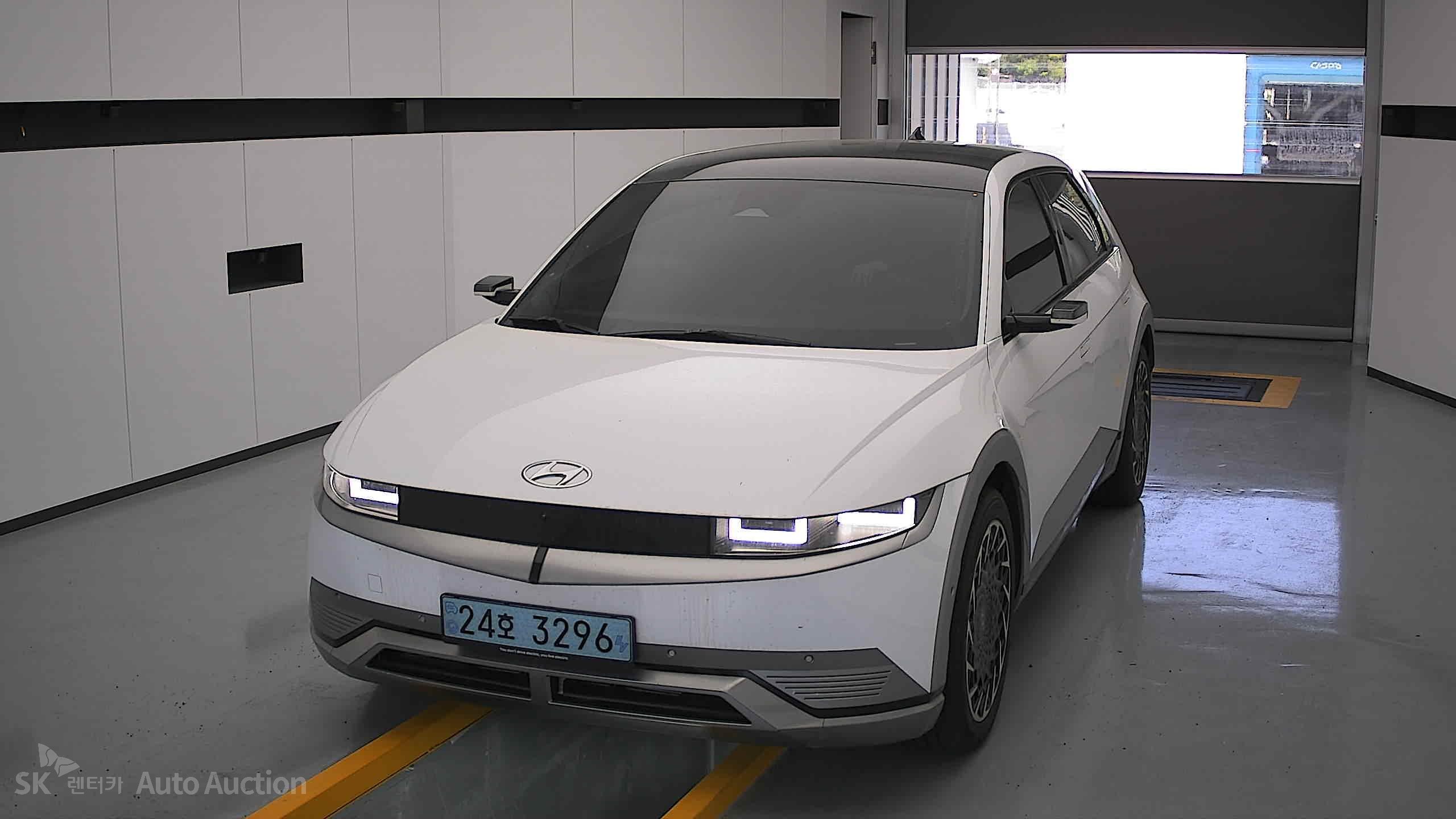 2022 - hyundai ioniq