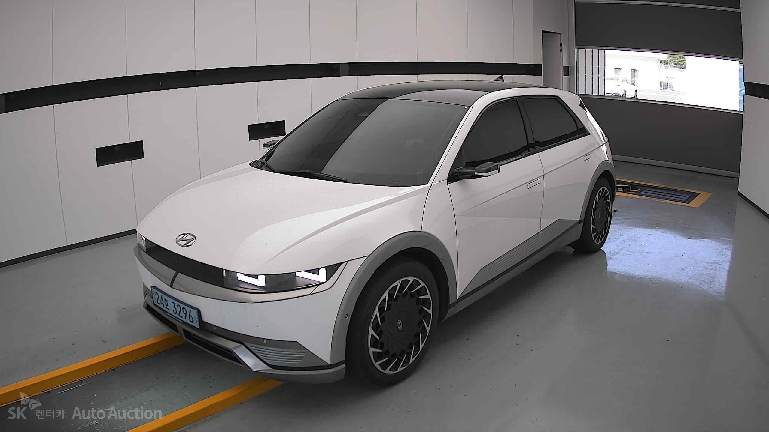 2022 - hyundai ioniq