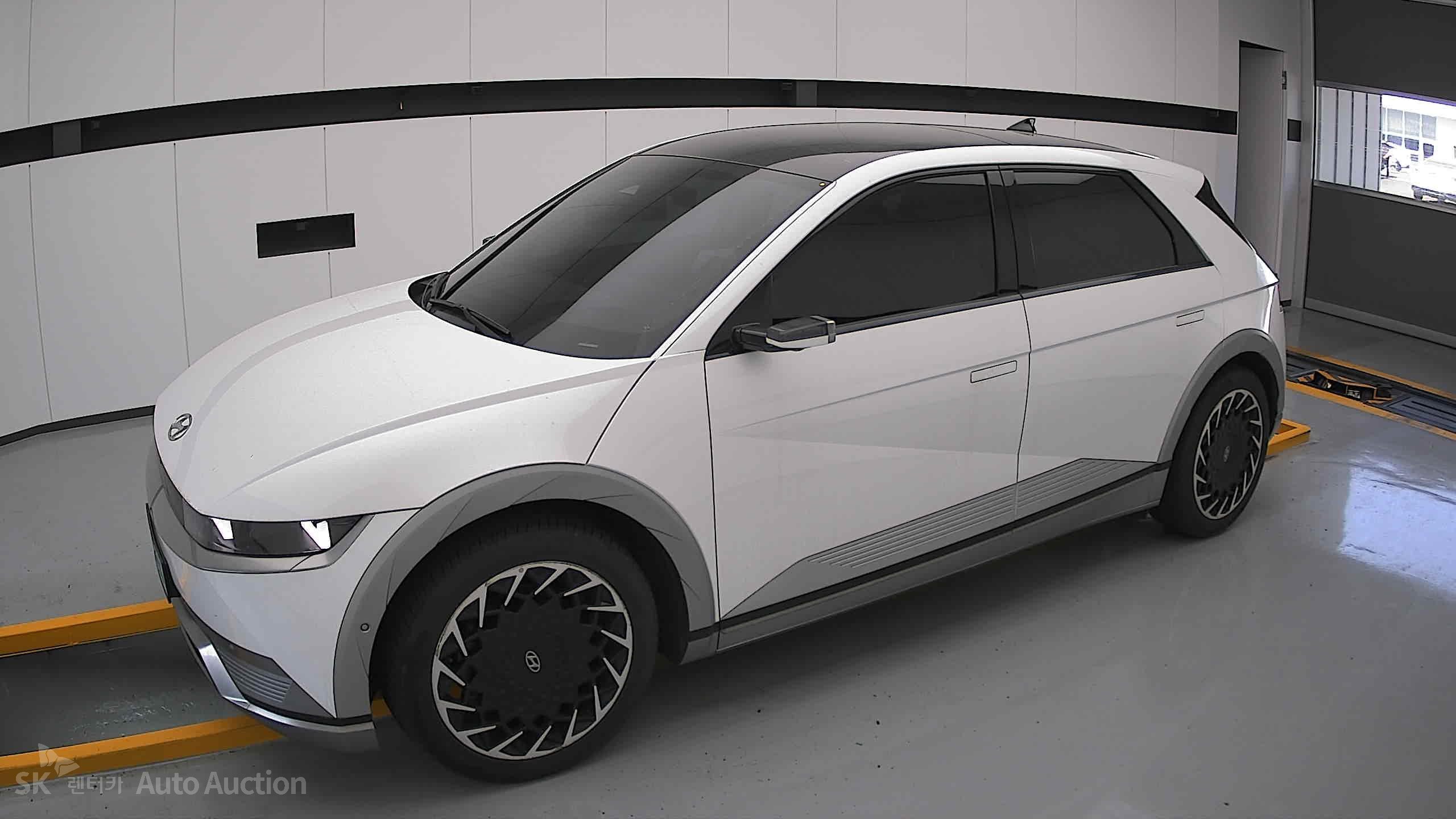 2022 - hyundai ioniq