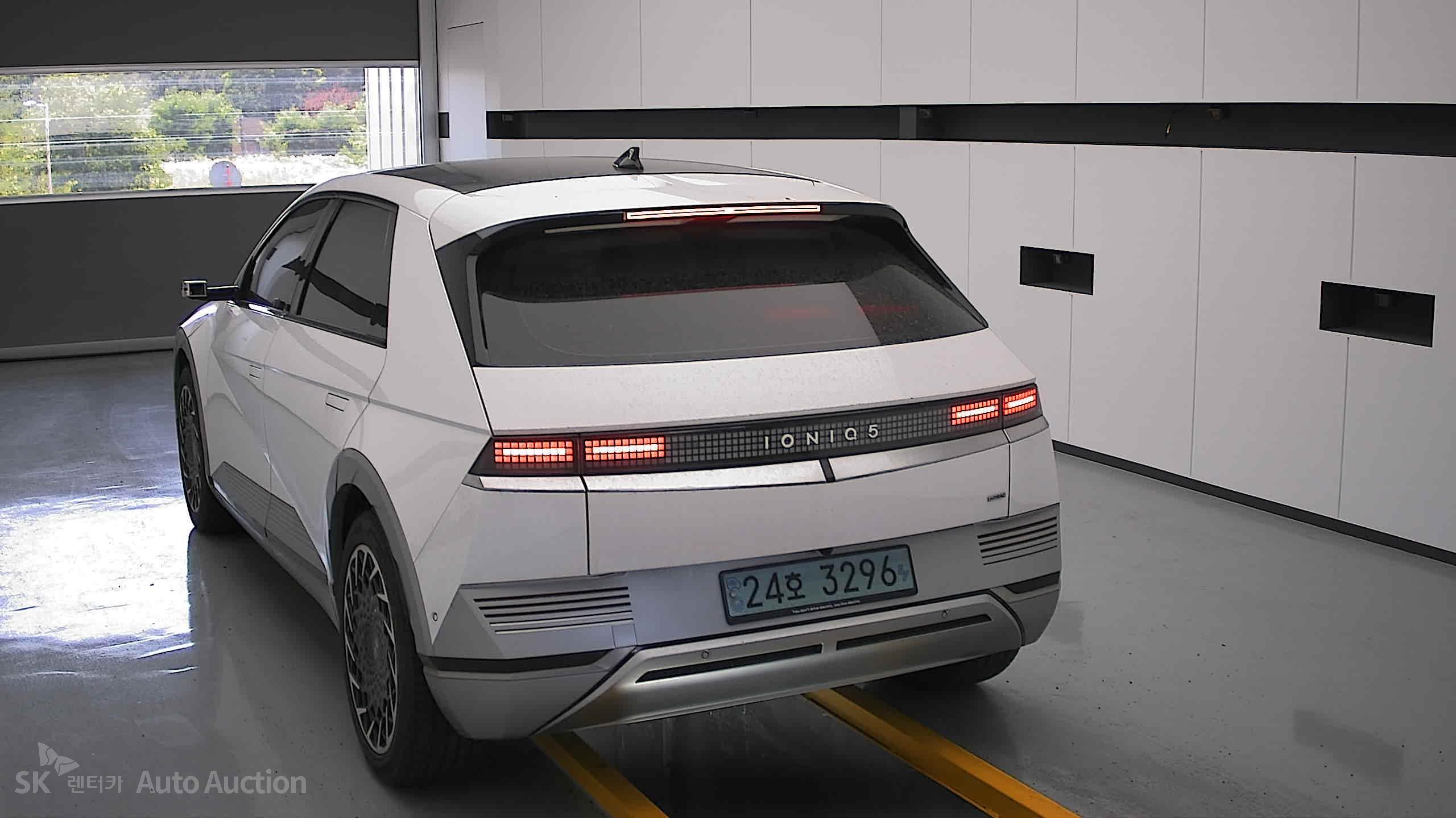 2022 - hyundai ioniq