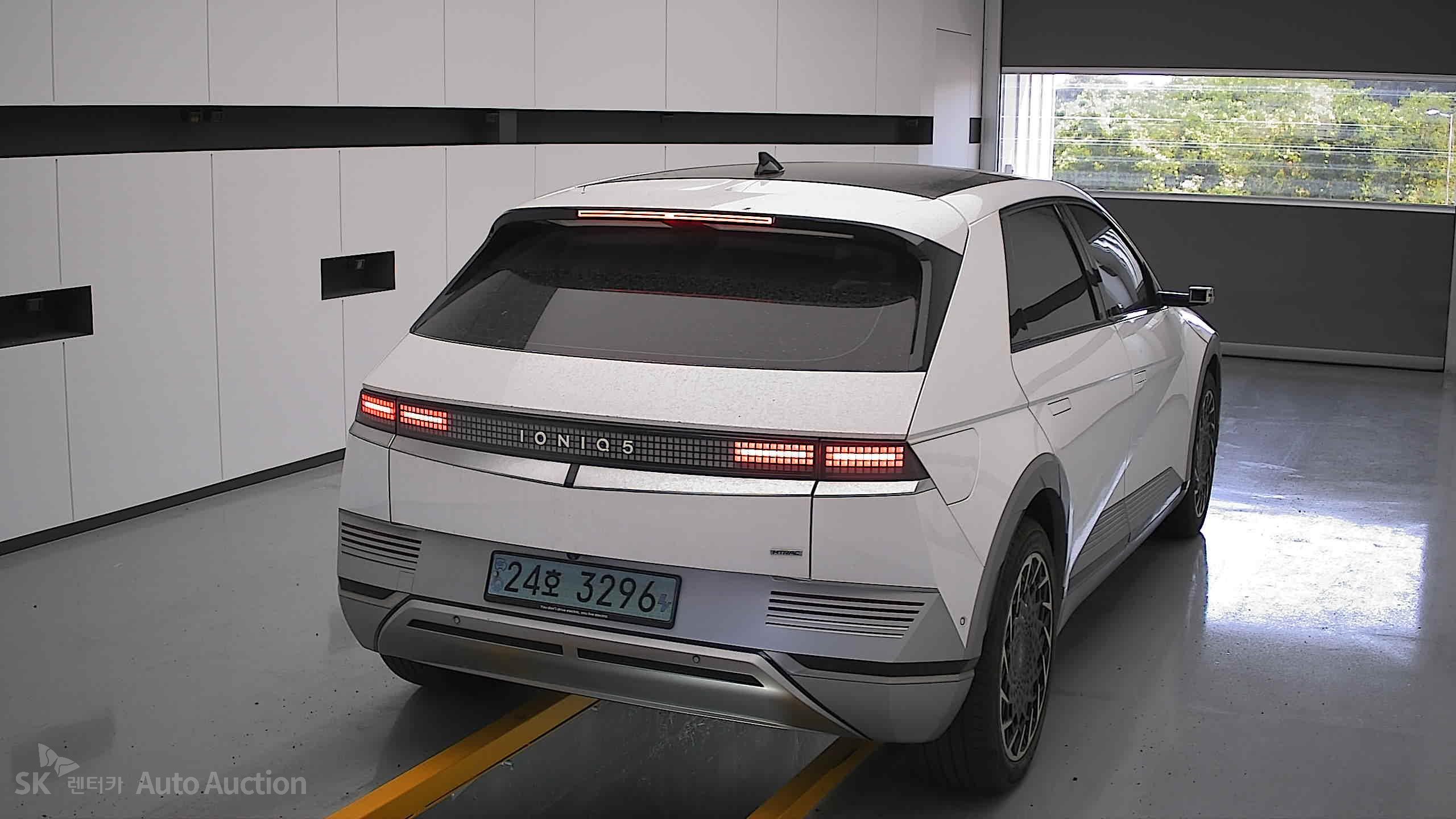 2022 - hyundai ioniq