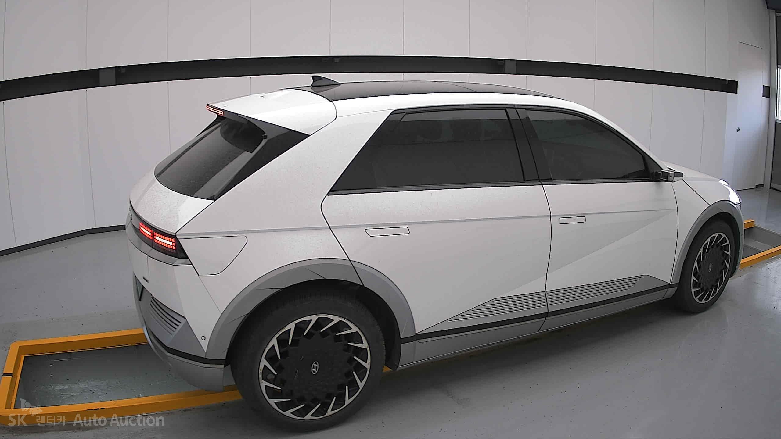 2022 - hyundai ioniq