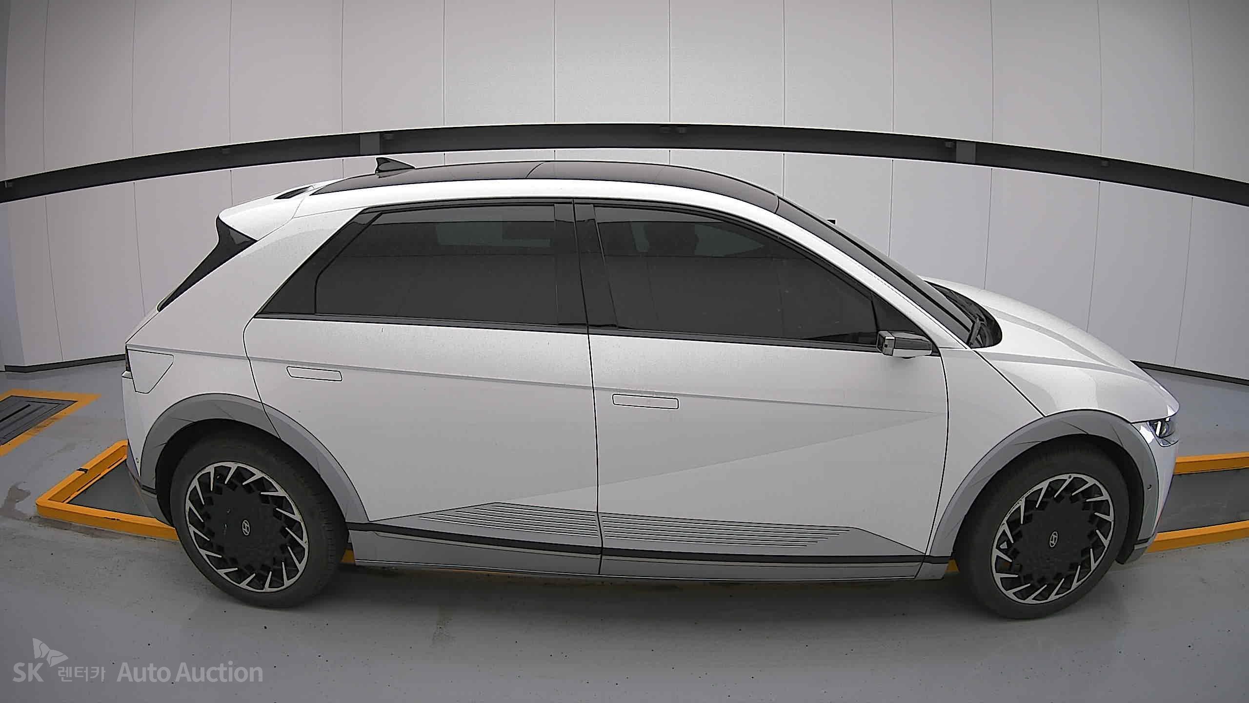2022 - hyundai ioniq