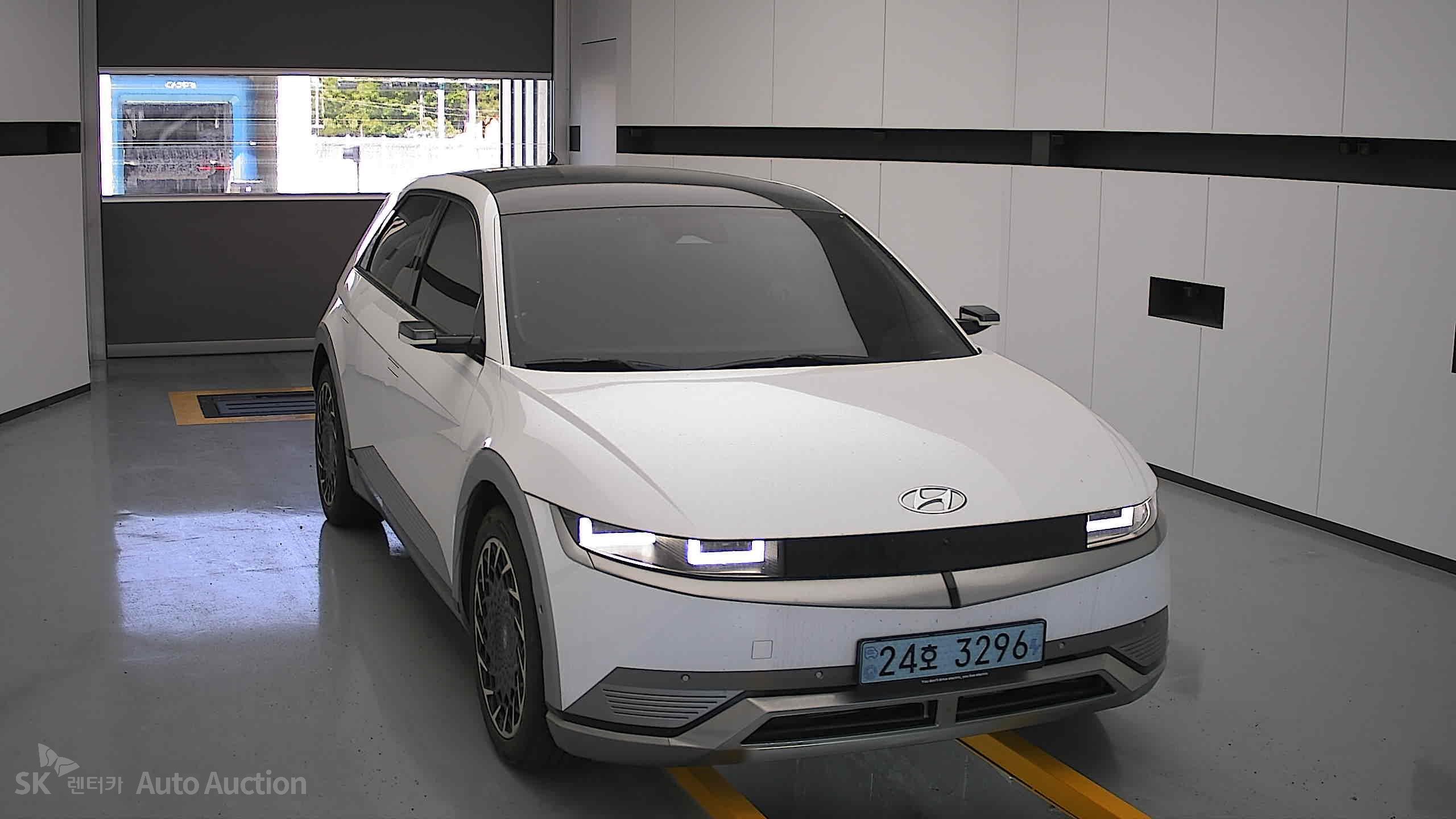 2022 - hyundai ioniq
