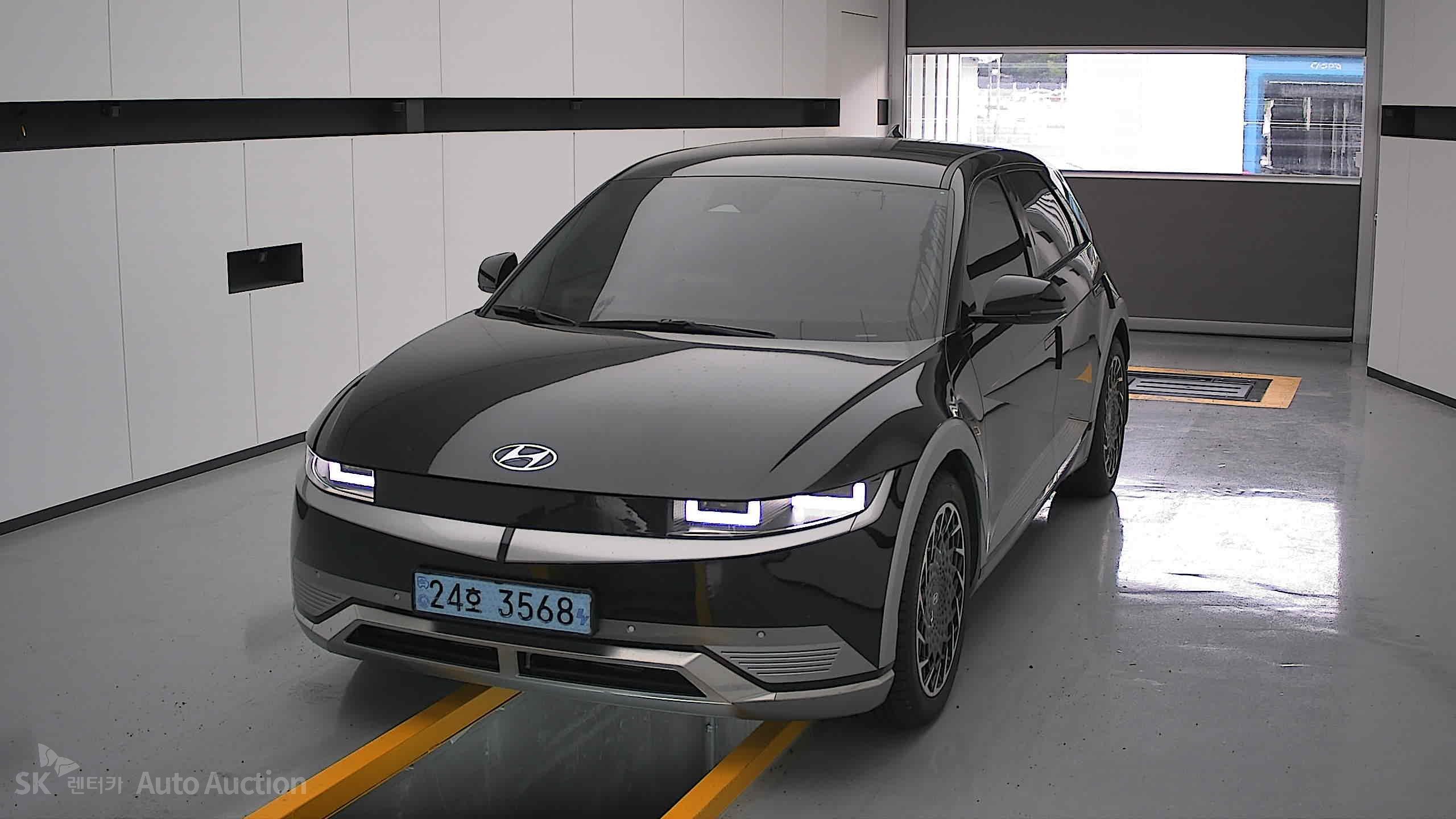 2022 - hyundai ioniq