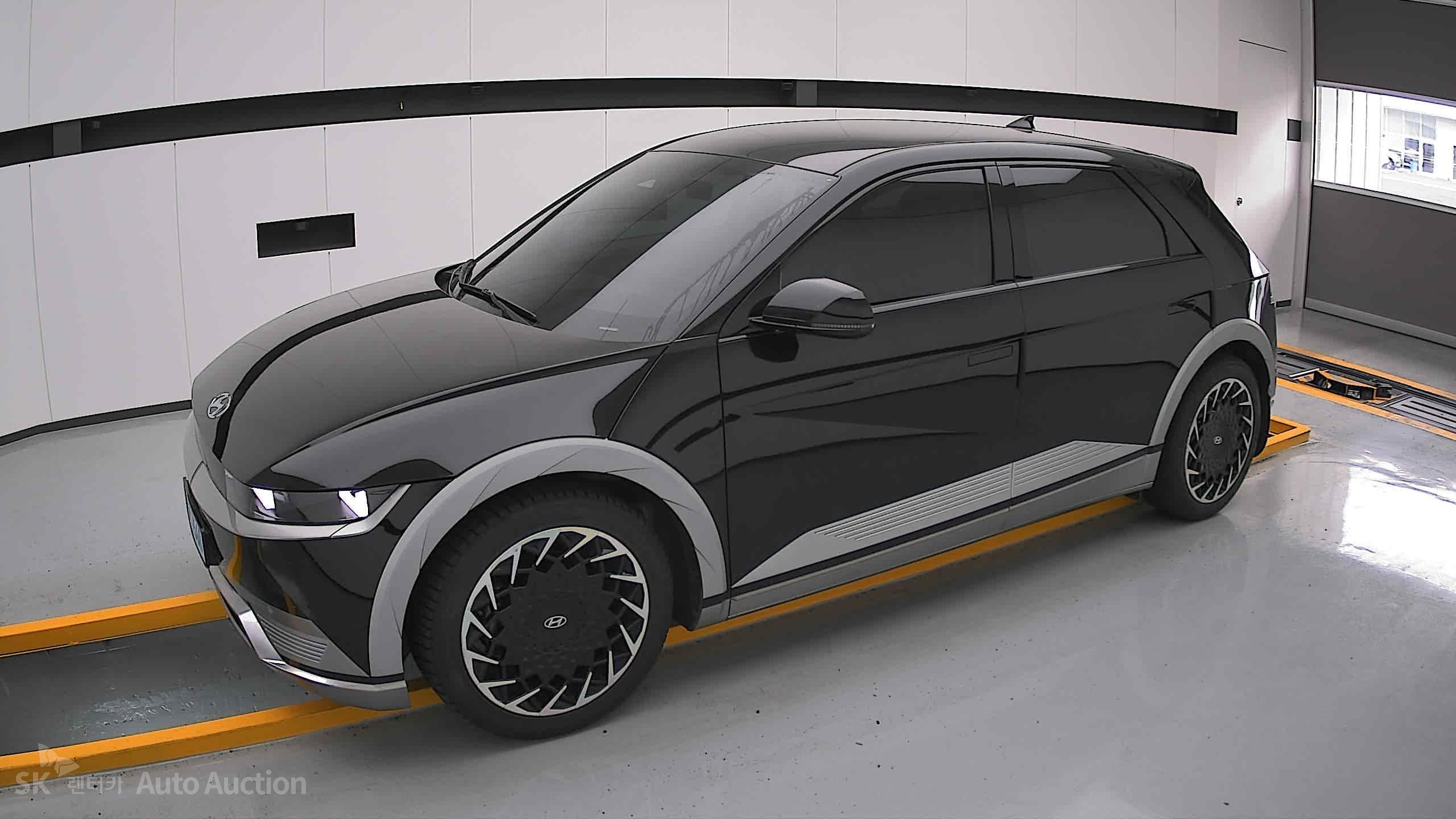 2022 - hyundai ioniq