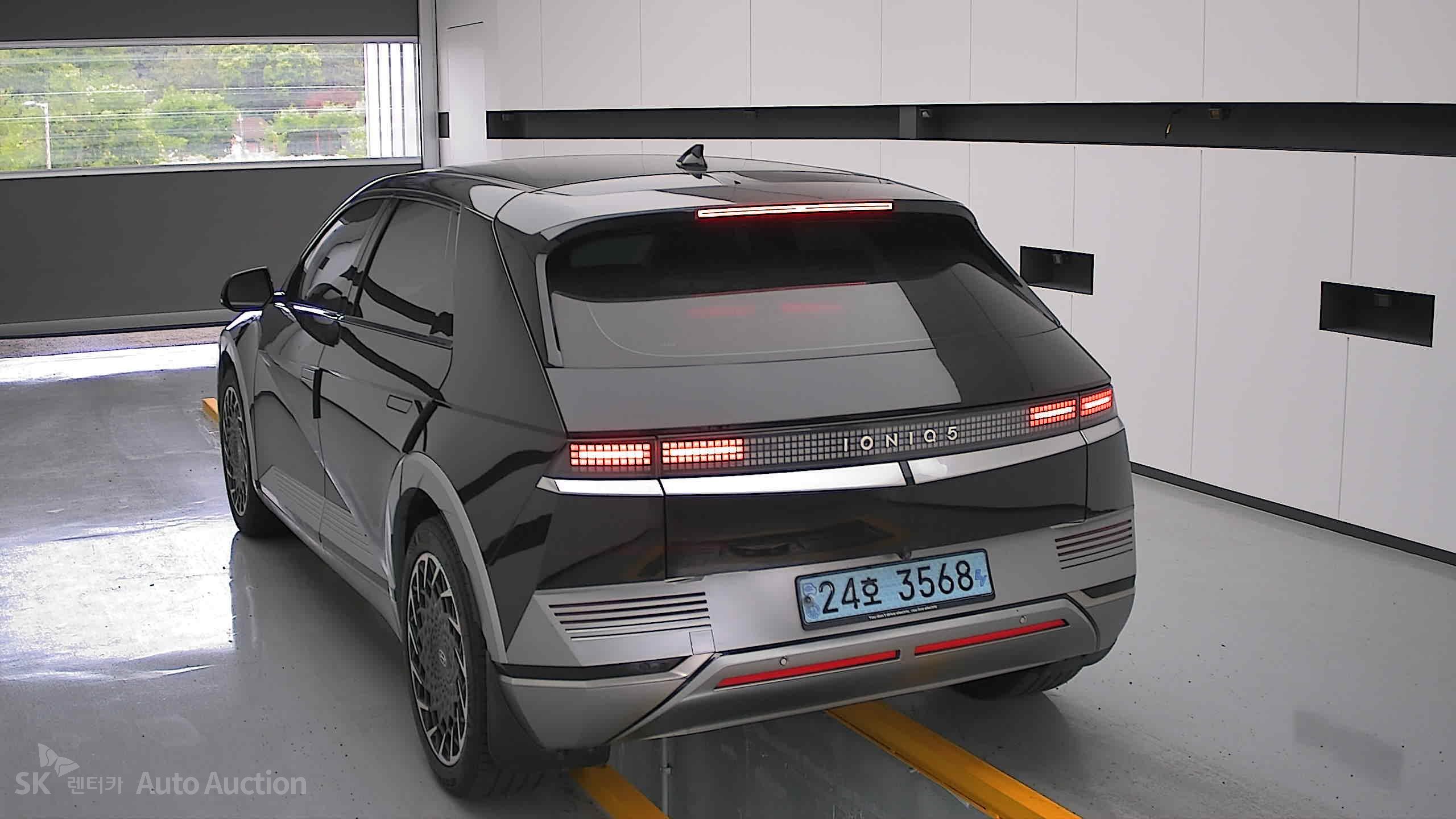 2022 - hyundai ioniq