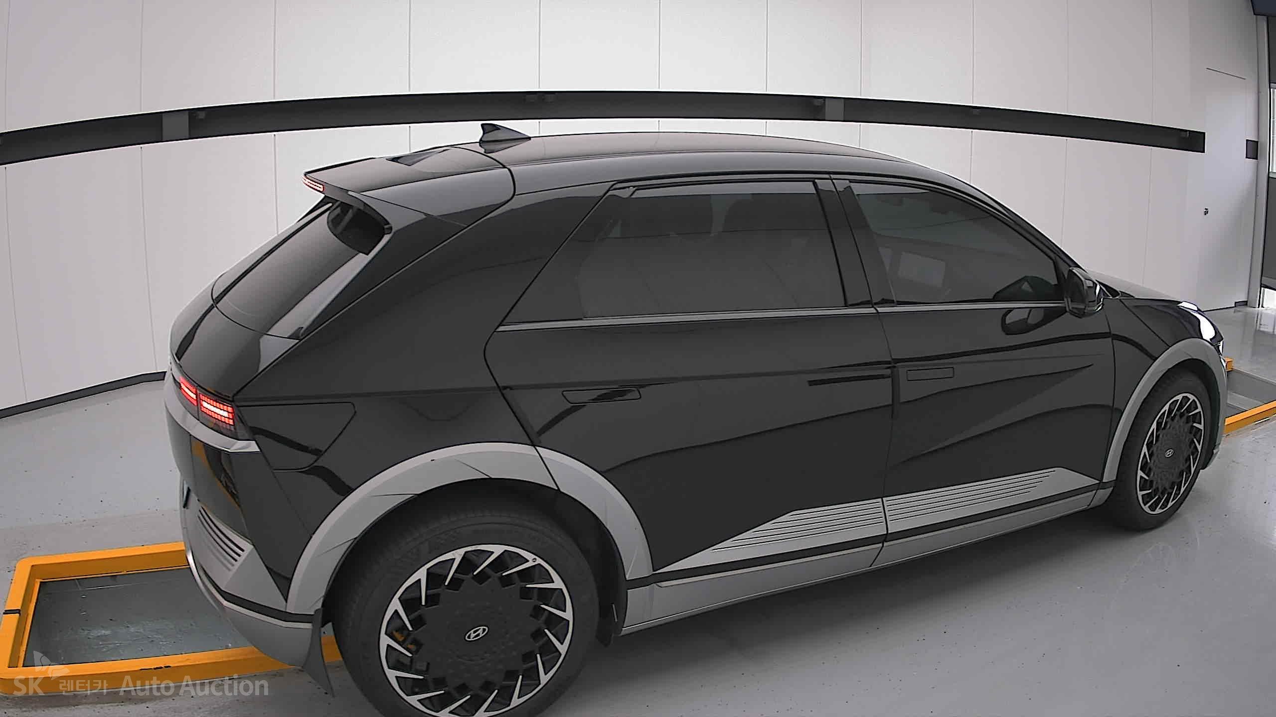 2022 - hyundai ioniq