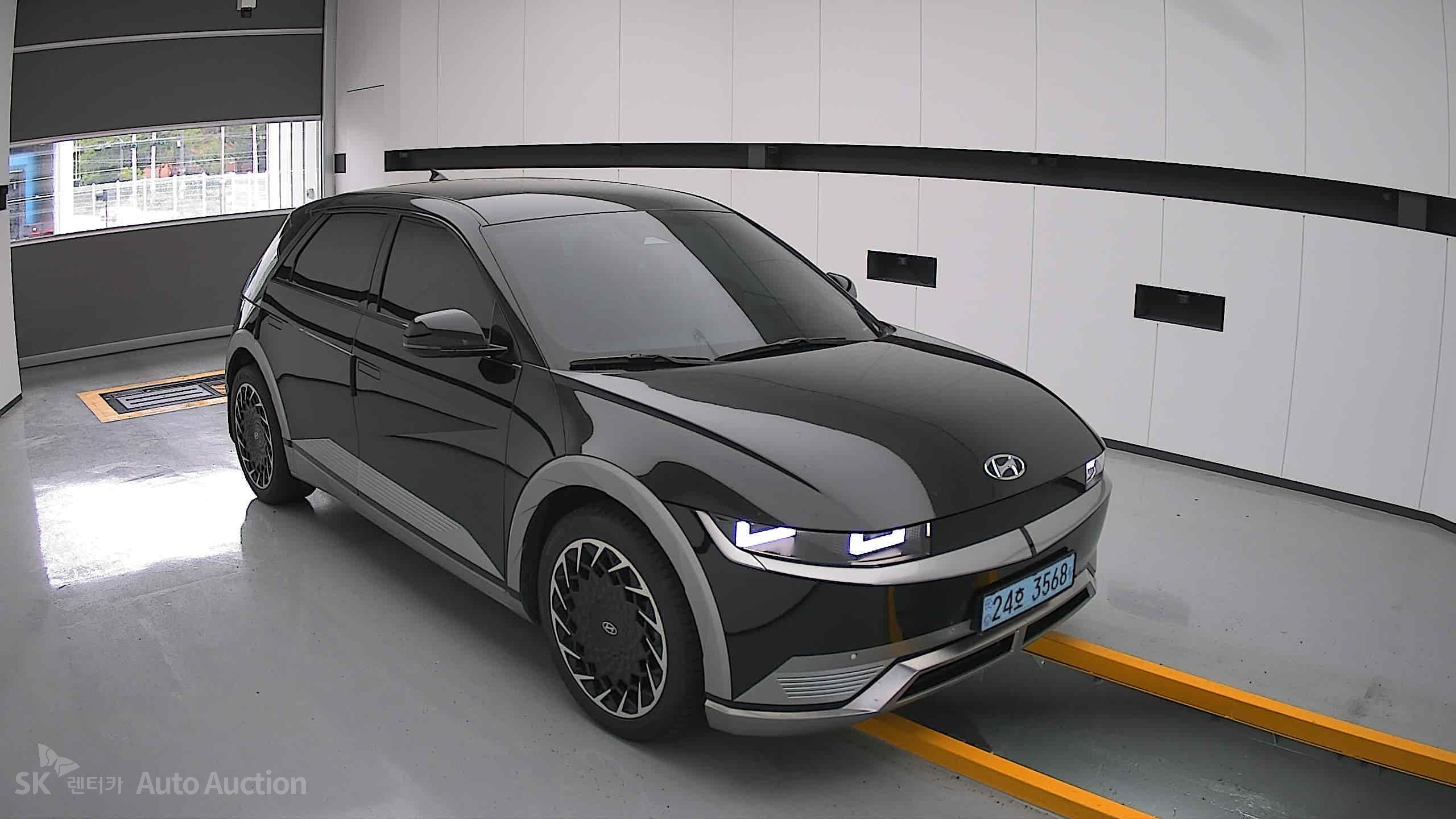 2022 - hyundai ioniq