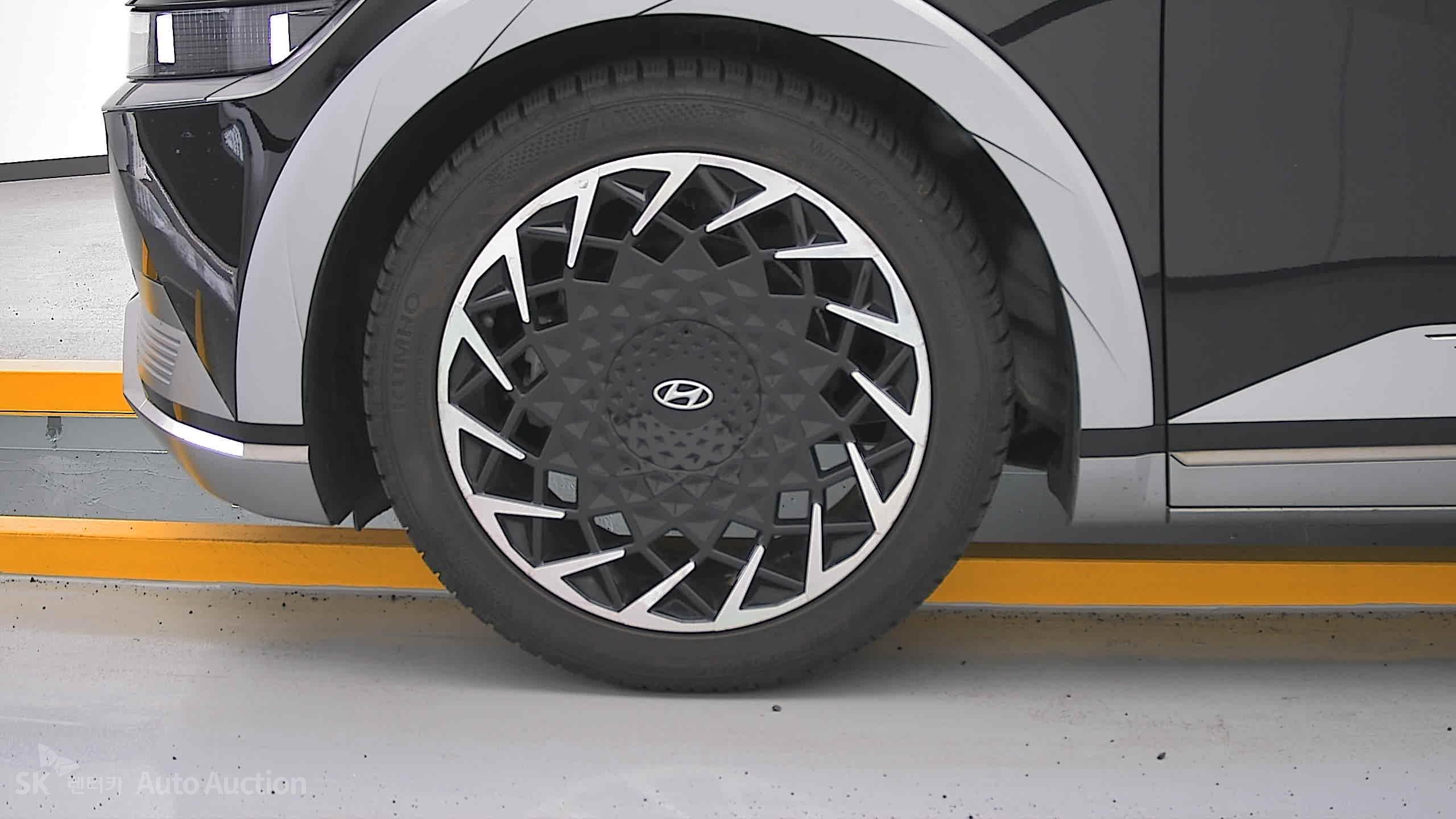 2022 - hyundai ioniq