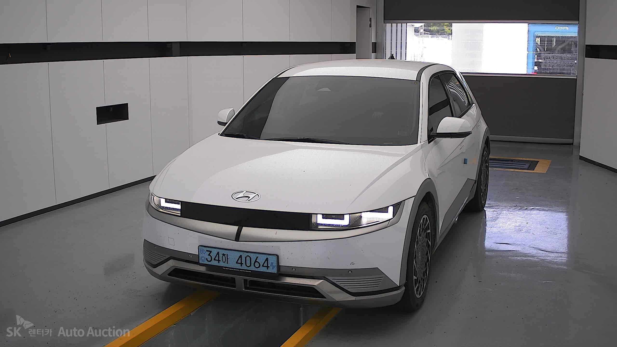 2022 - hyundai ioniq