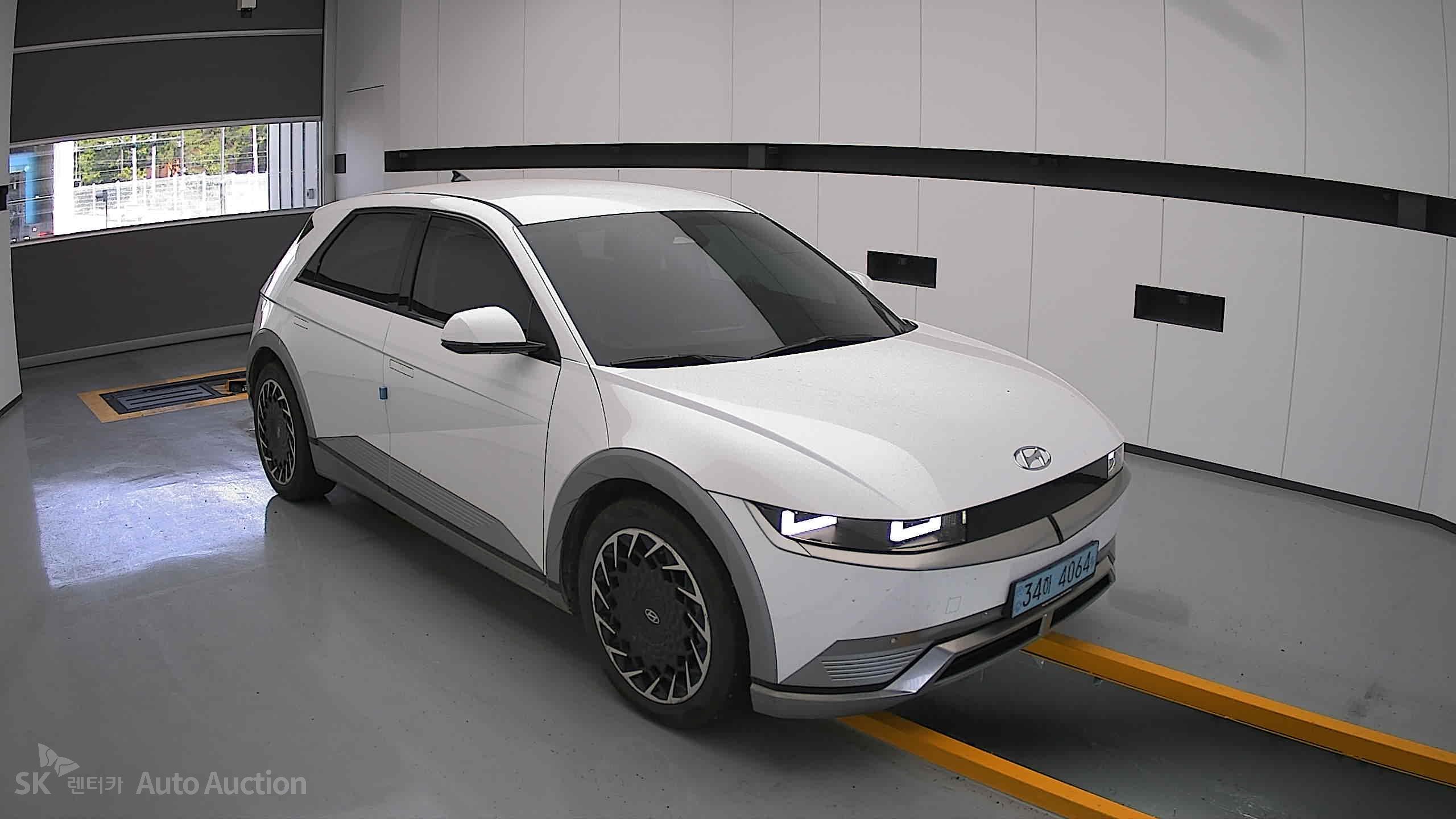 2022 - hyundai ioniq