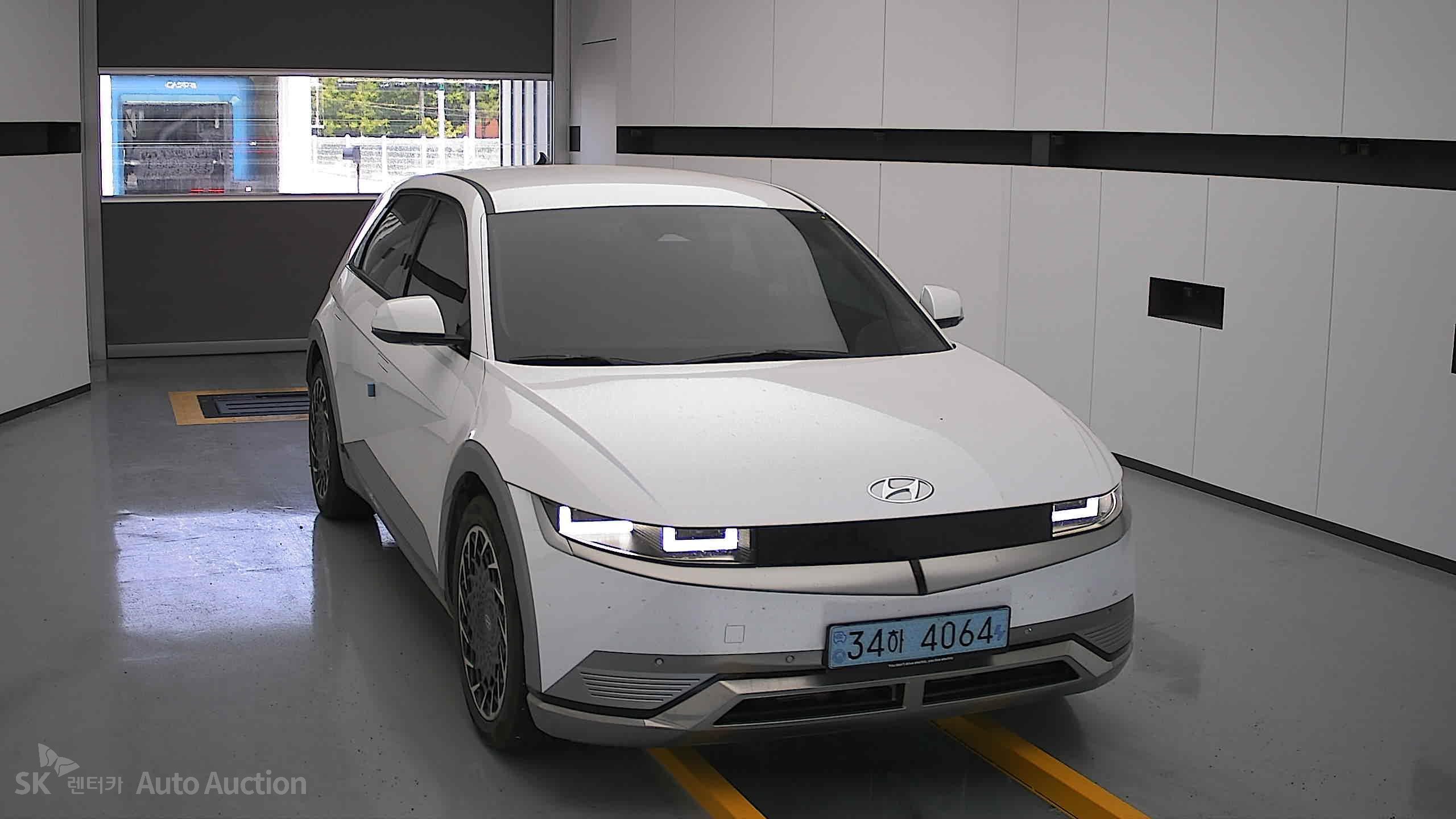 2022 - hyundai ioniq