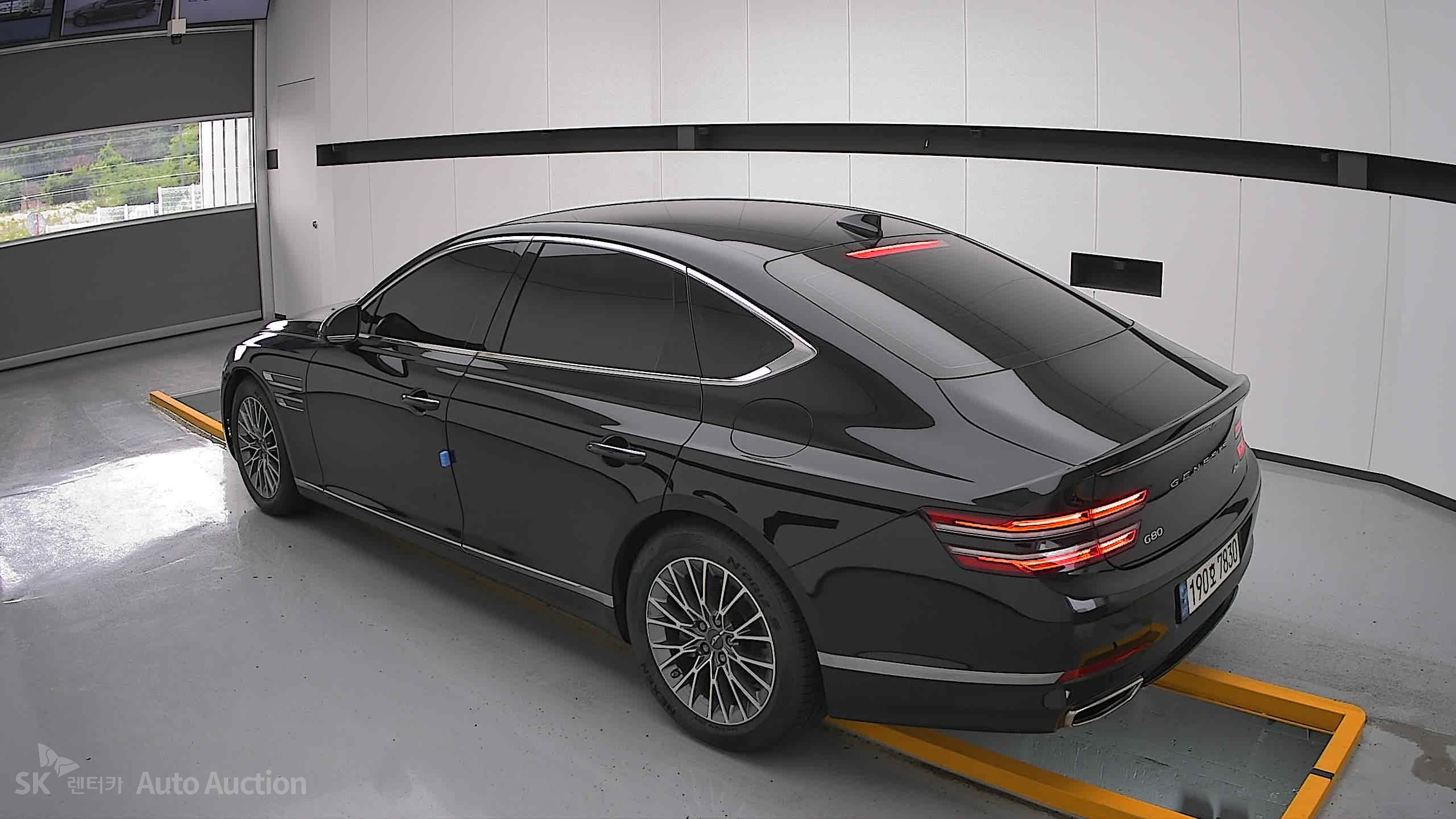 2022 - genesis g80