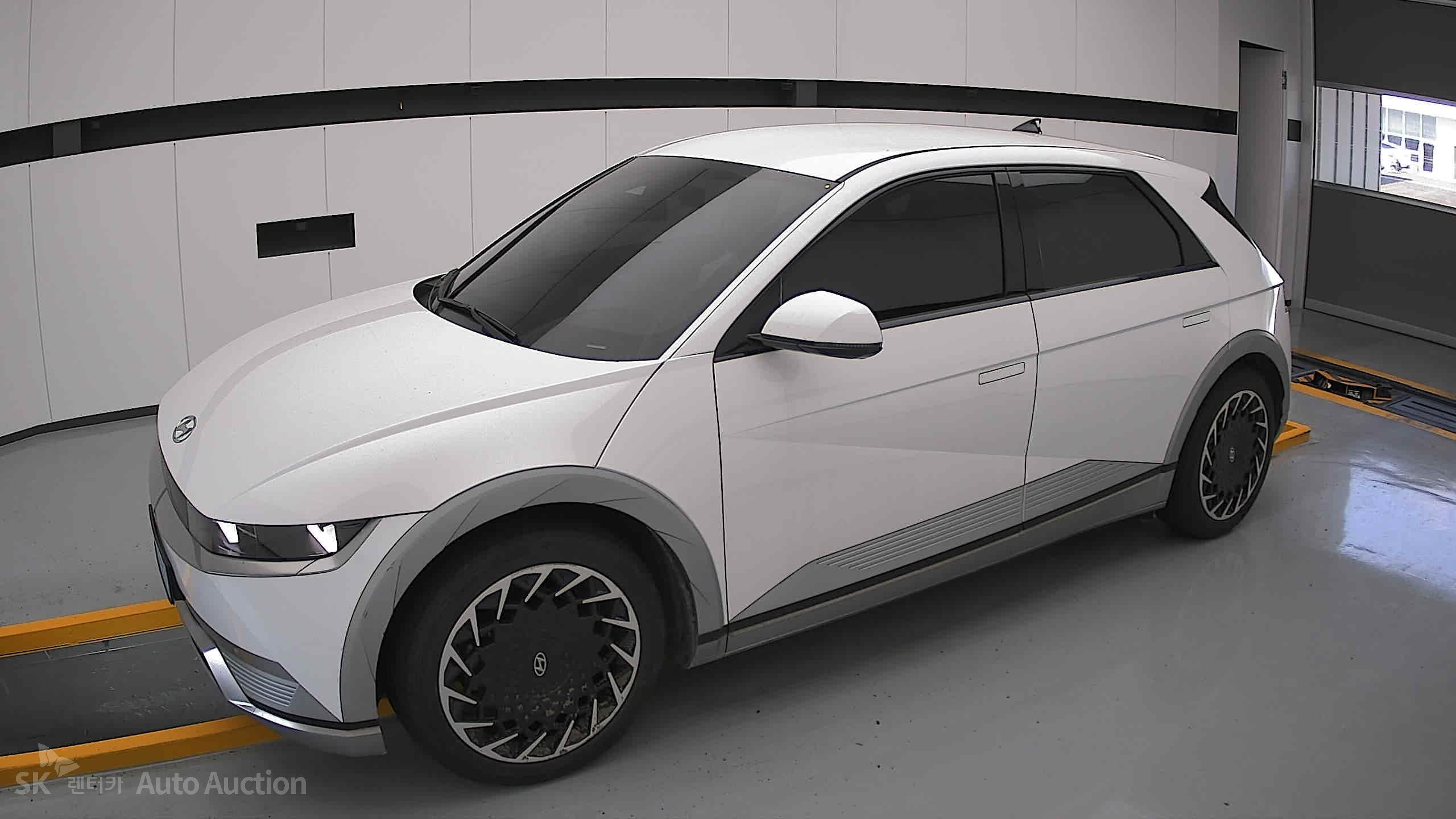 2022 - hyundai ioniq