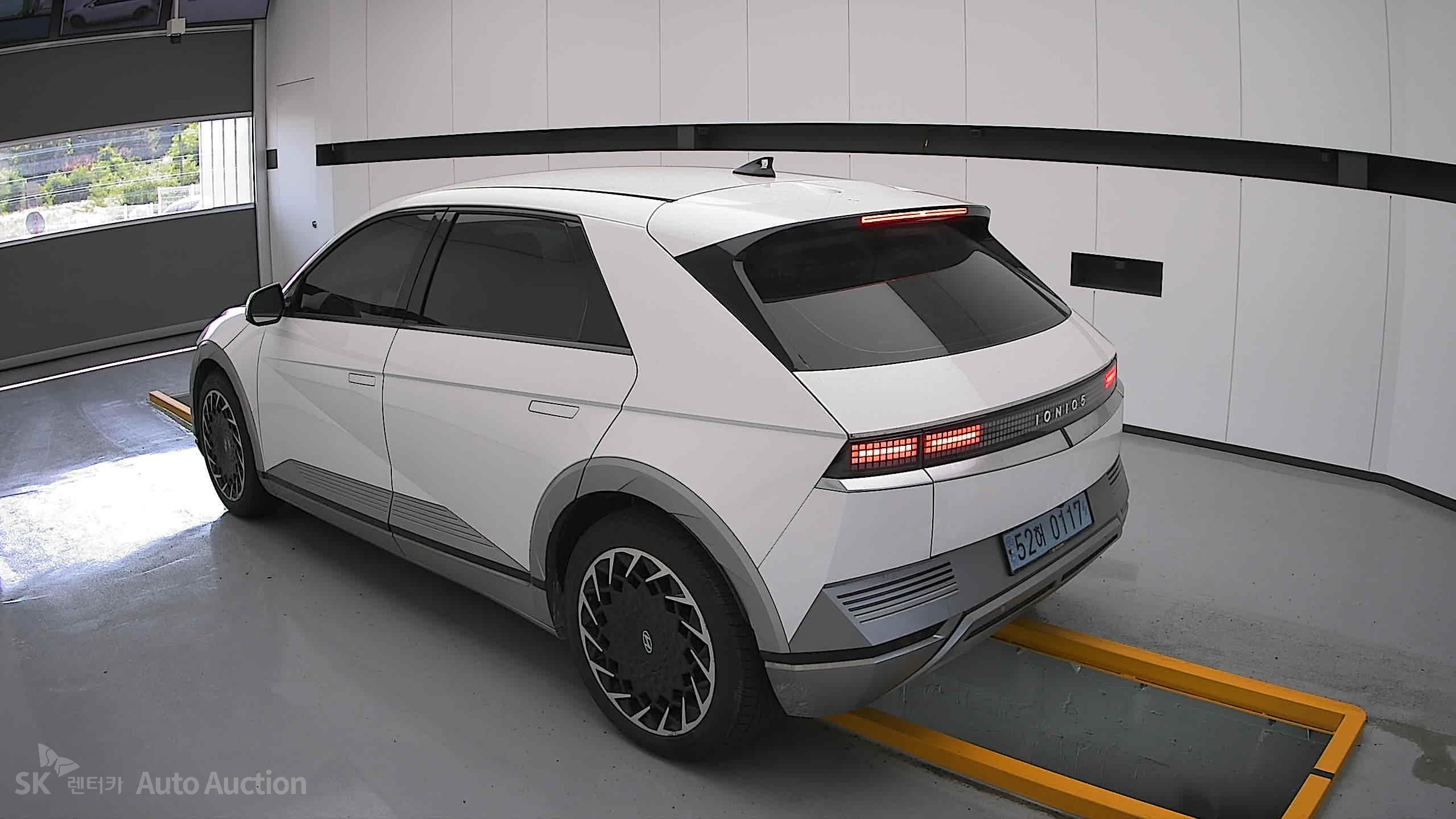 2022 - hyundai ioniq
